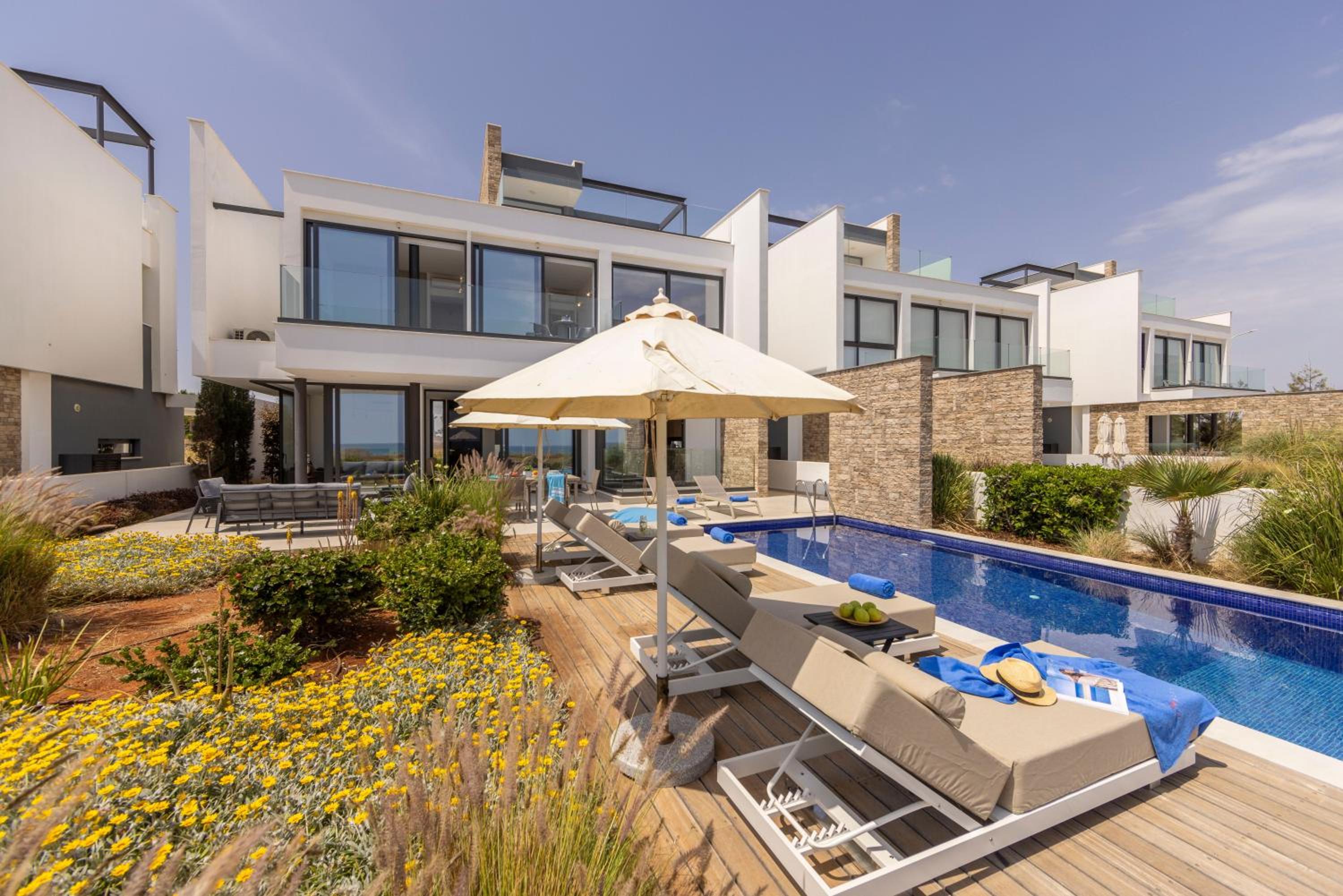 Villa Pliades