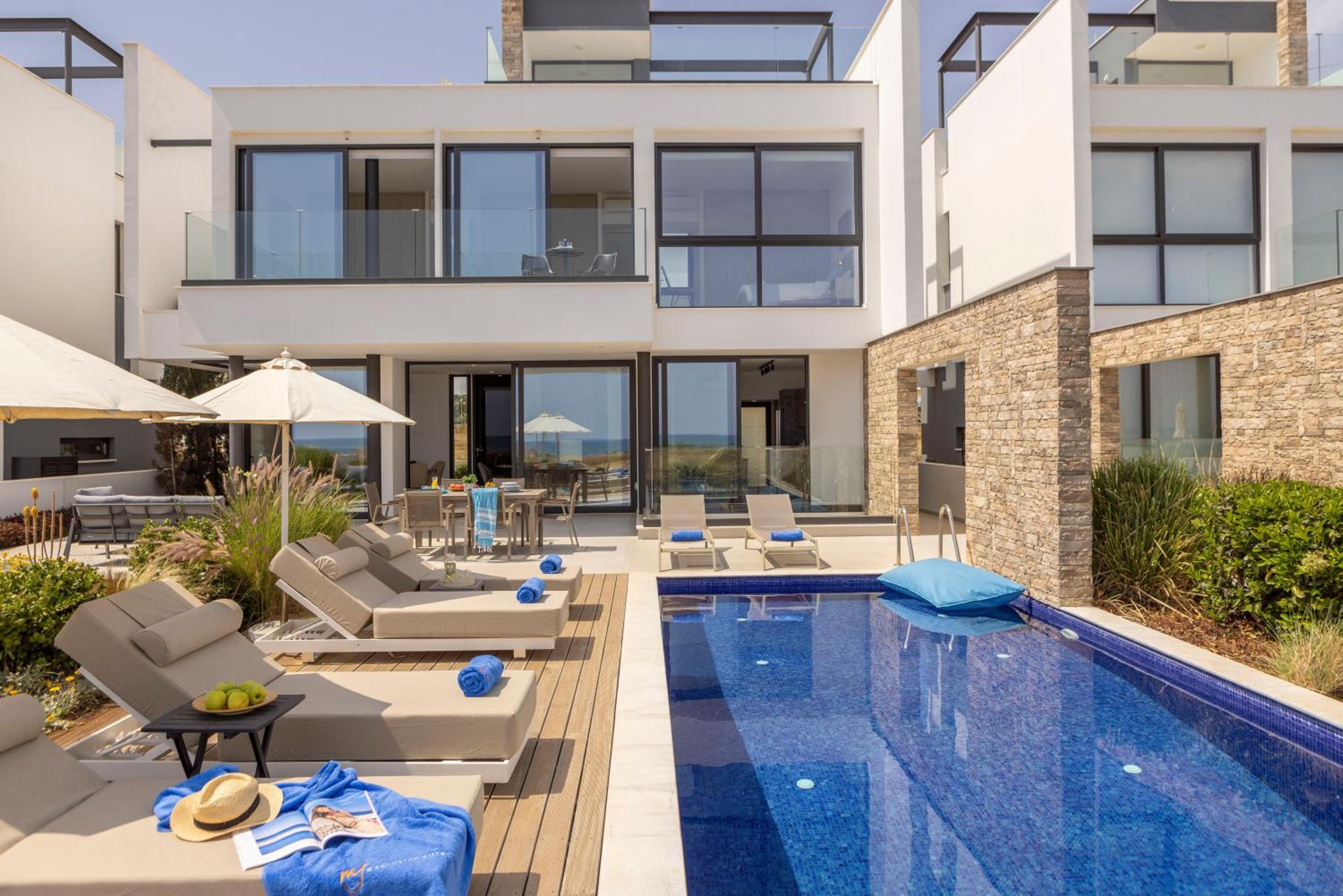 Villa Pliades