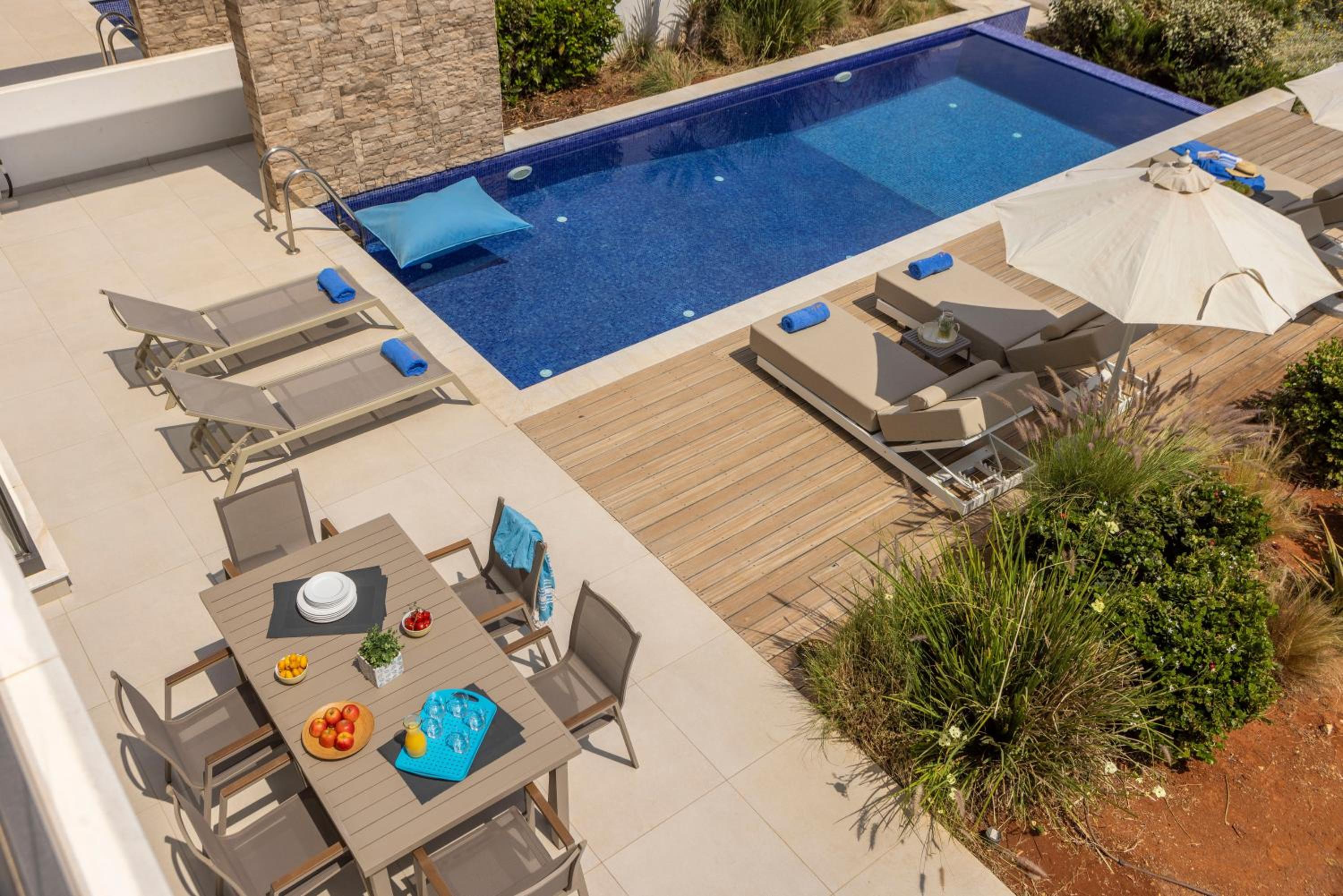 Villa Pliades
