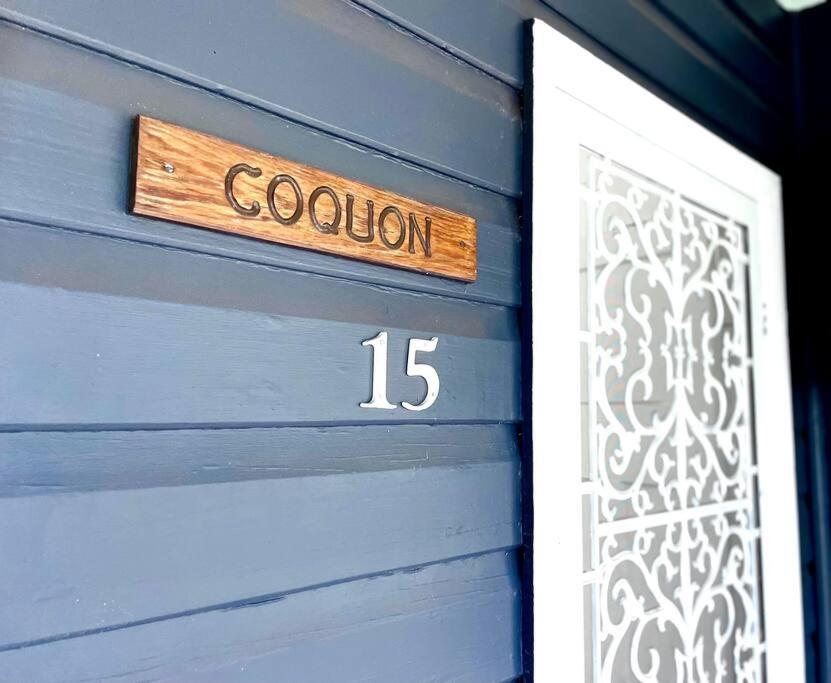 Corner Cottage- Pool Table, WiFi, AC & Firepit