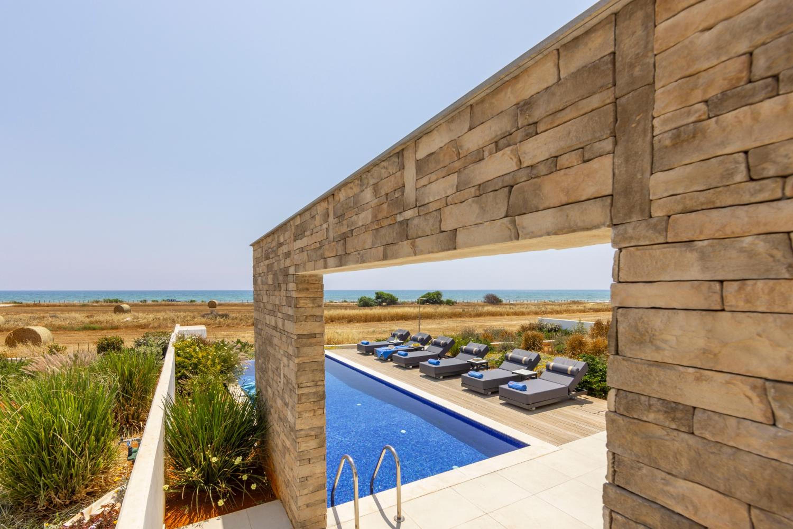 Villa Pliades