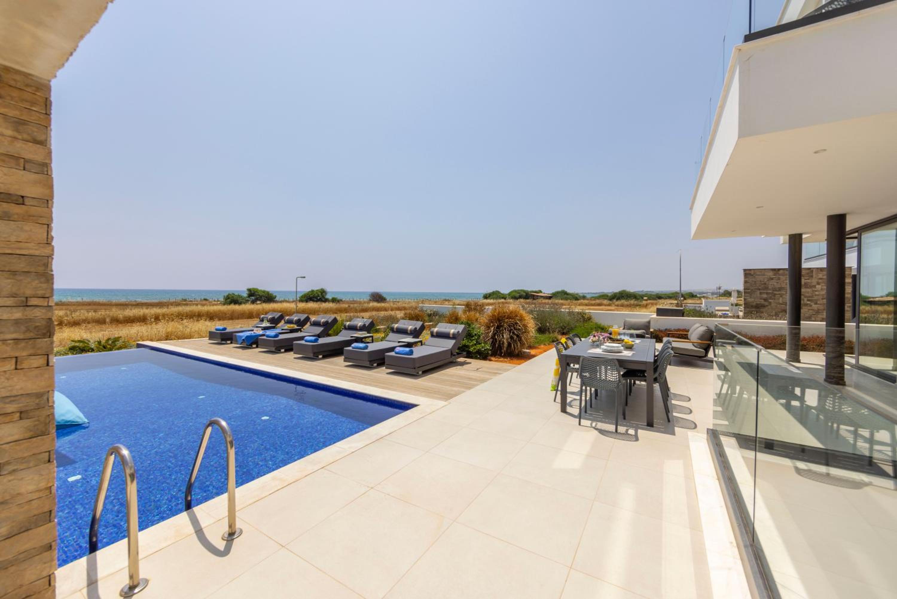 Villa Pliades