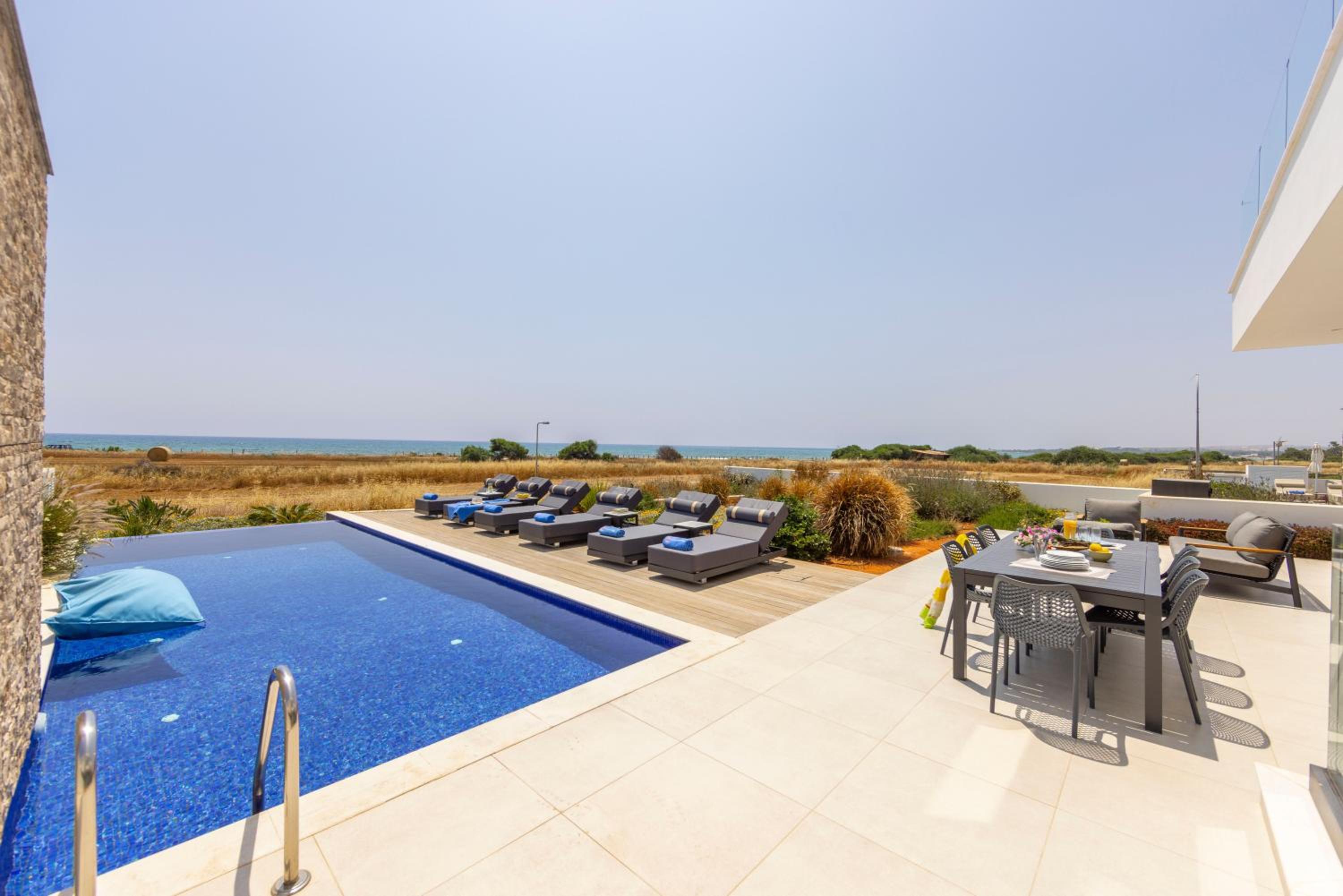 Villa Pliades