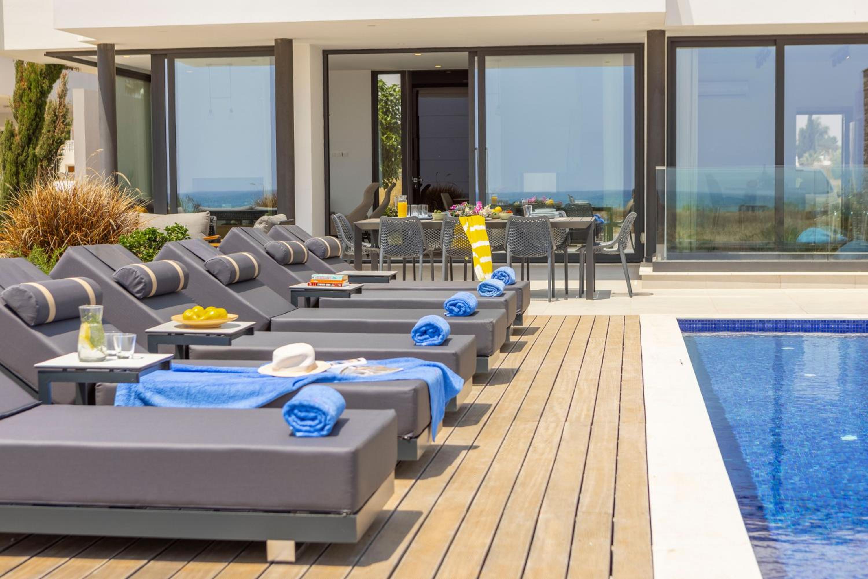 Villa Pliades