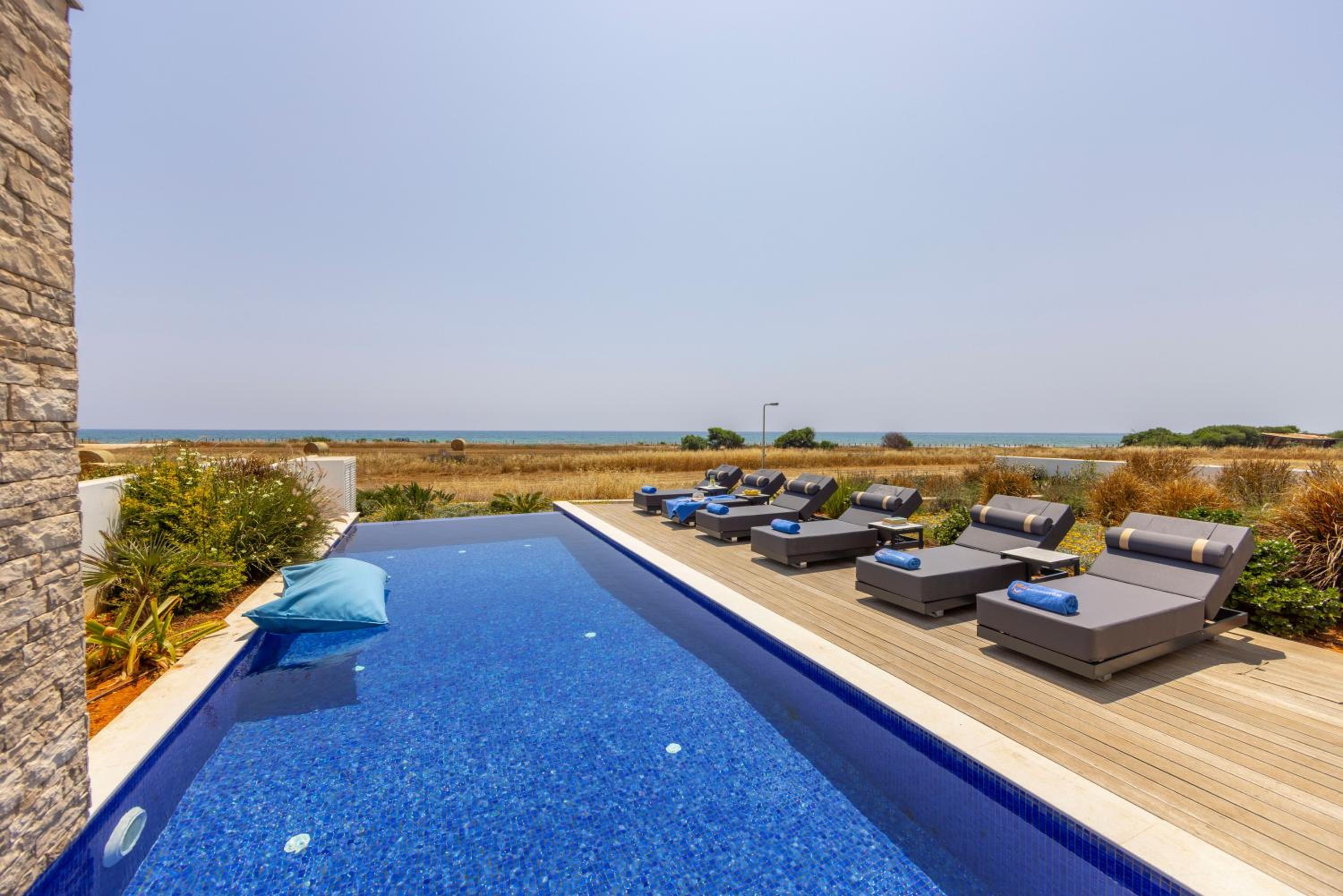 Villa Pliades