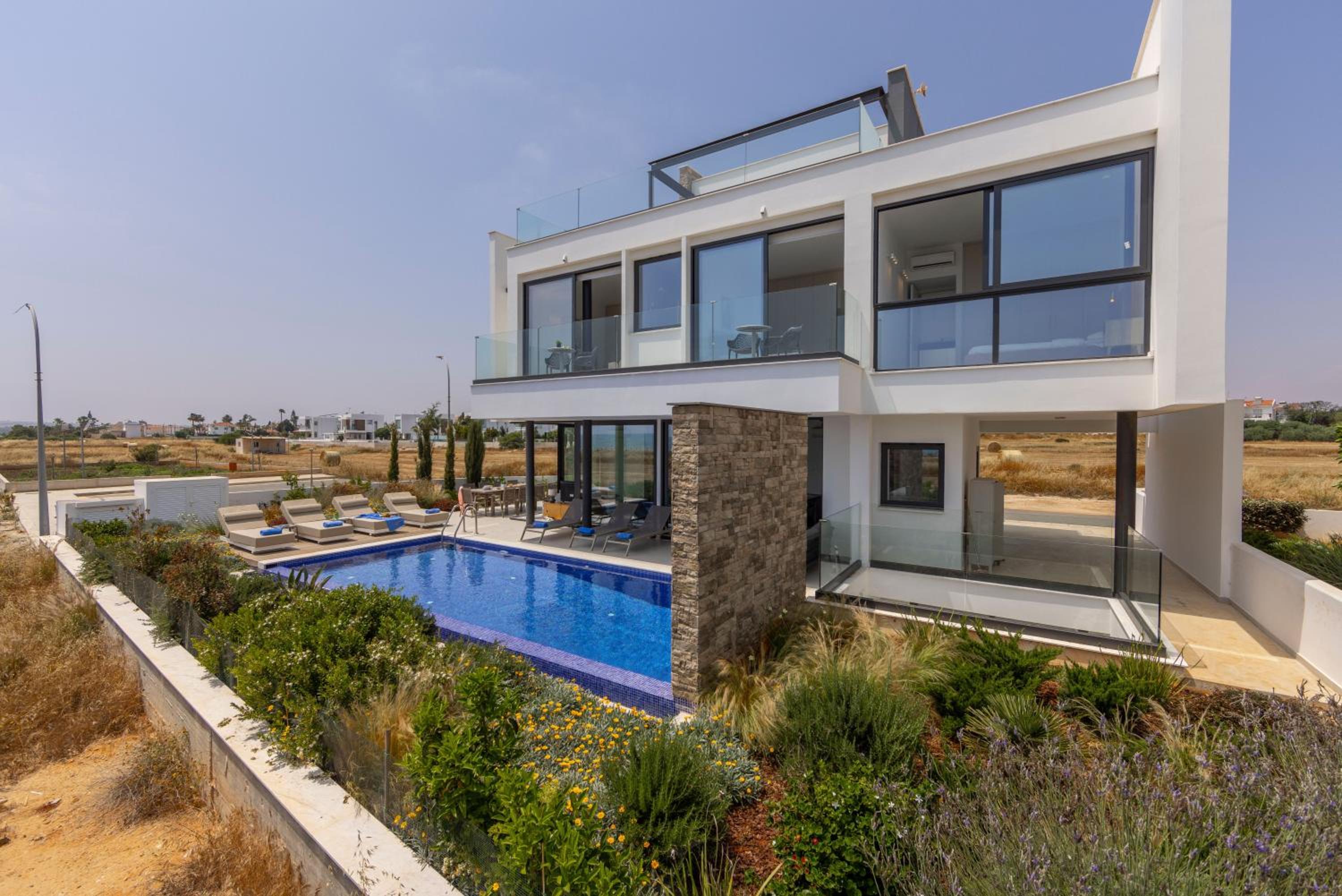 Villa Pliades