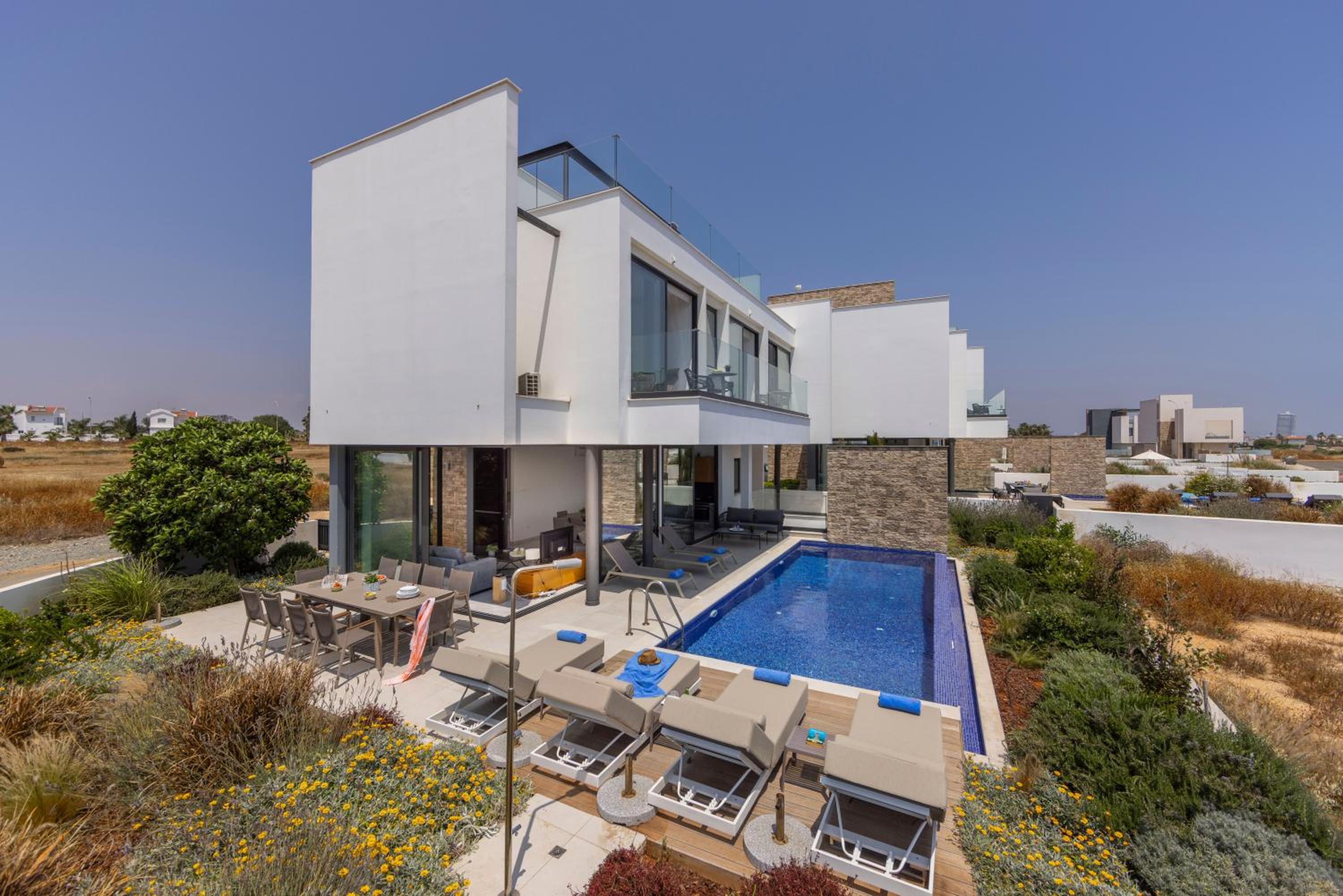 Villa Pliades
