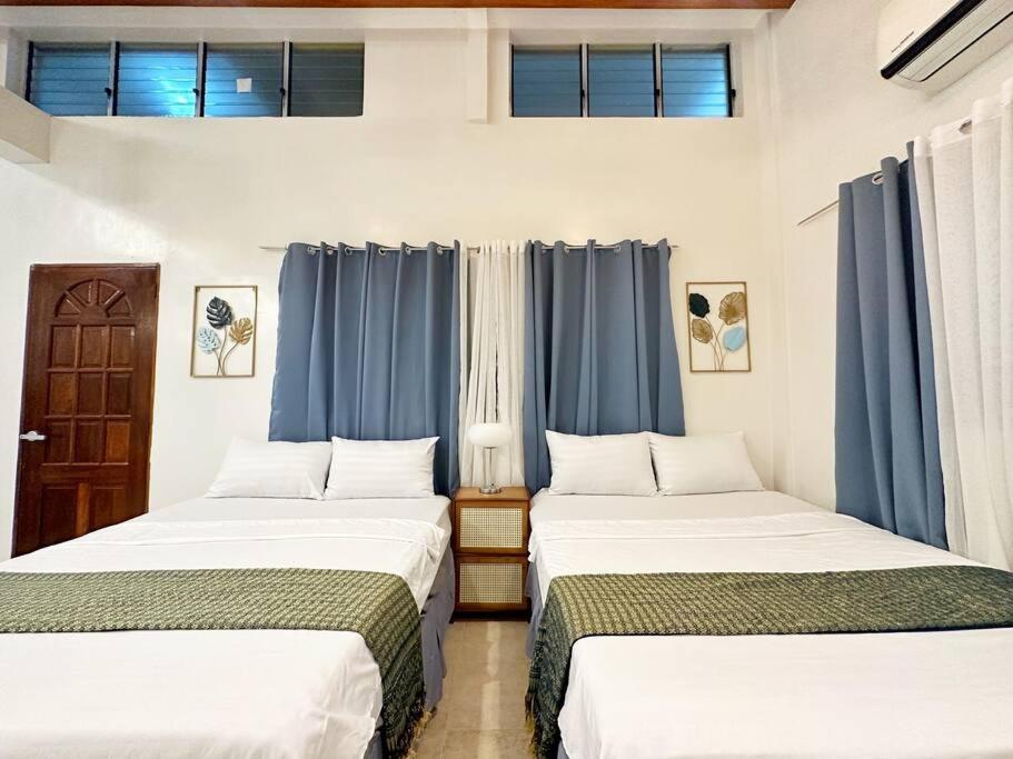High Ceiling 60sqm Family Apartment with Partial Sea View and Kitchen view 2