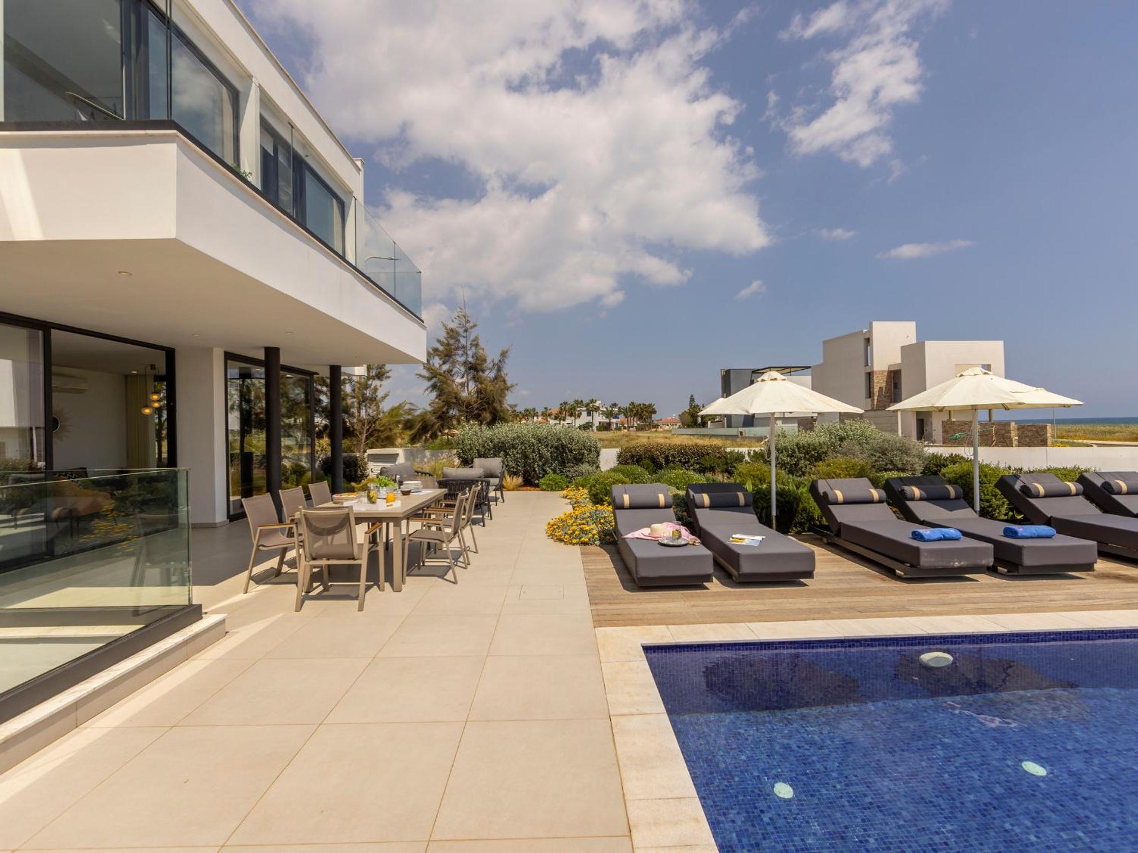 Villa Pliades