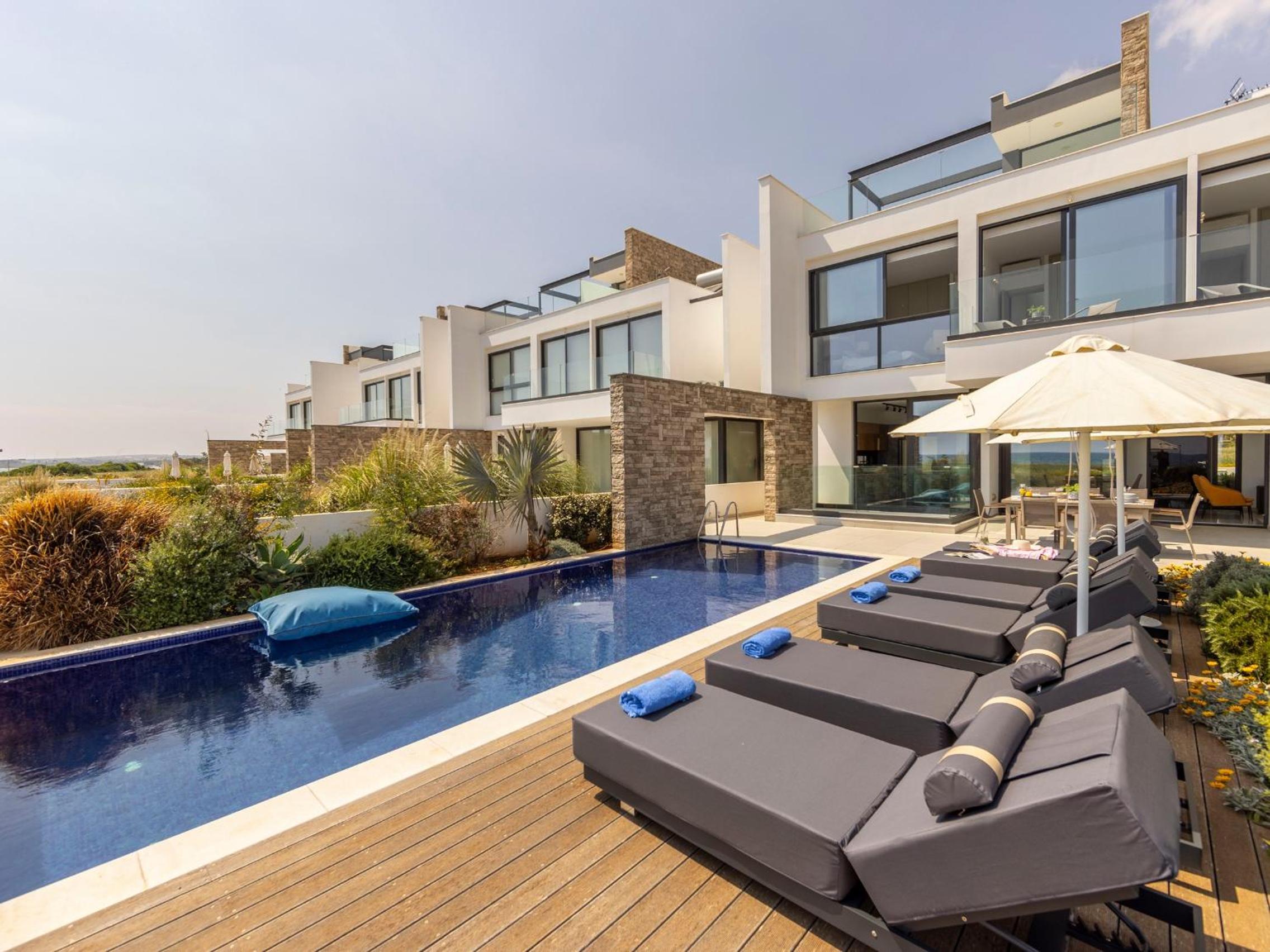 Villa Pliades