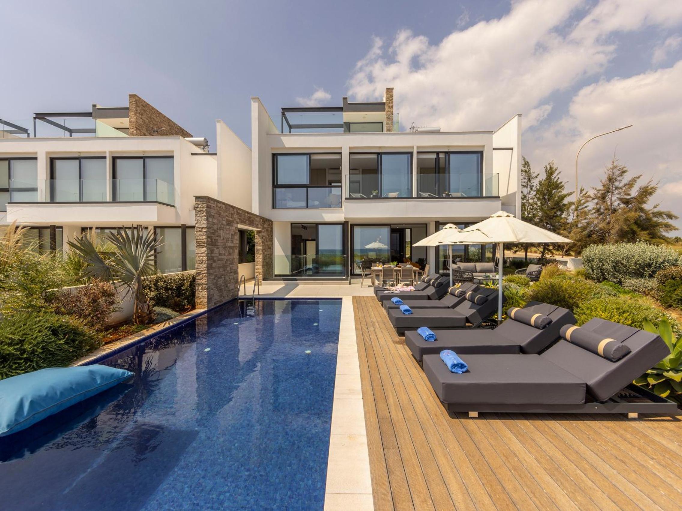 Villa Pliades