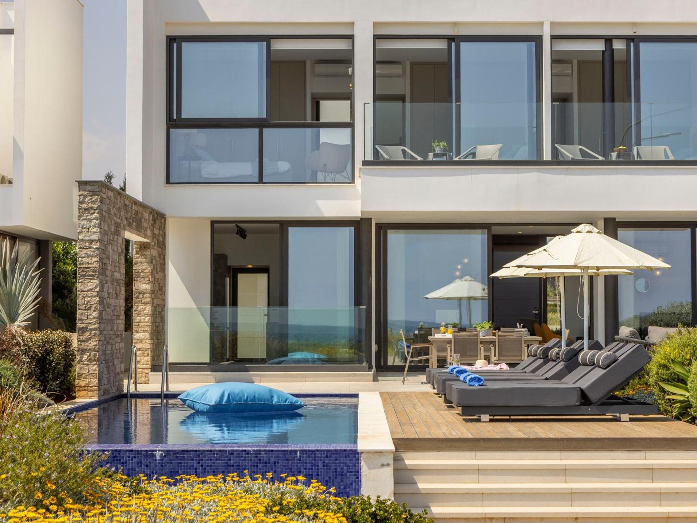 Villa Pliades
