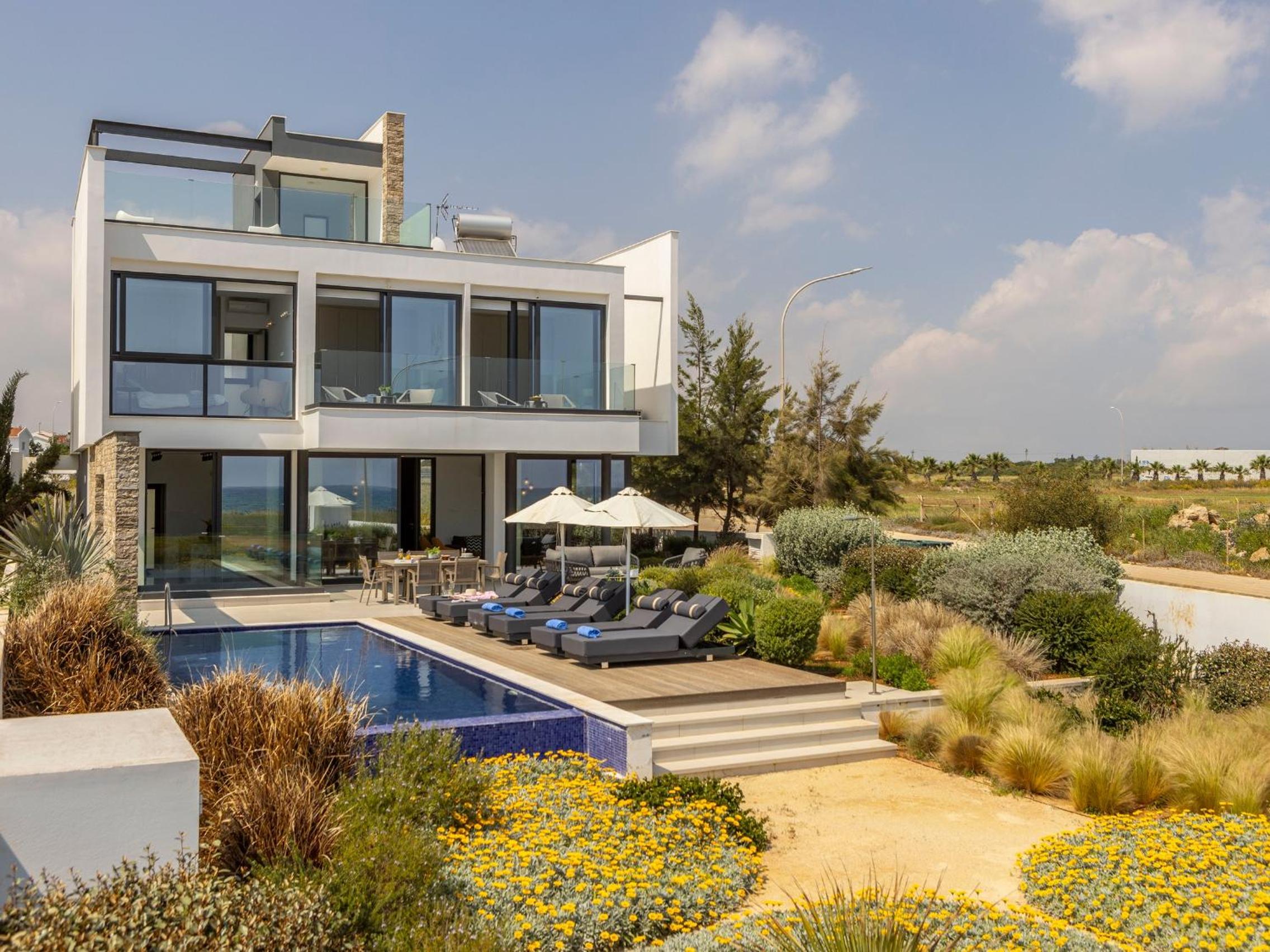 Villa Pliades