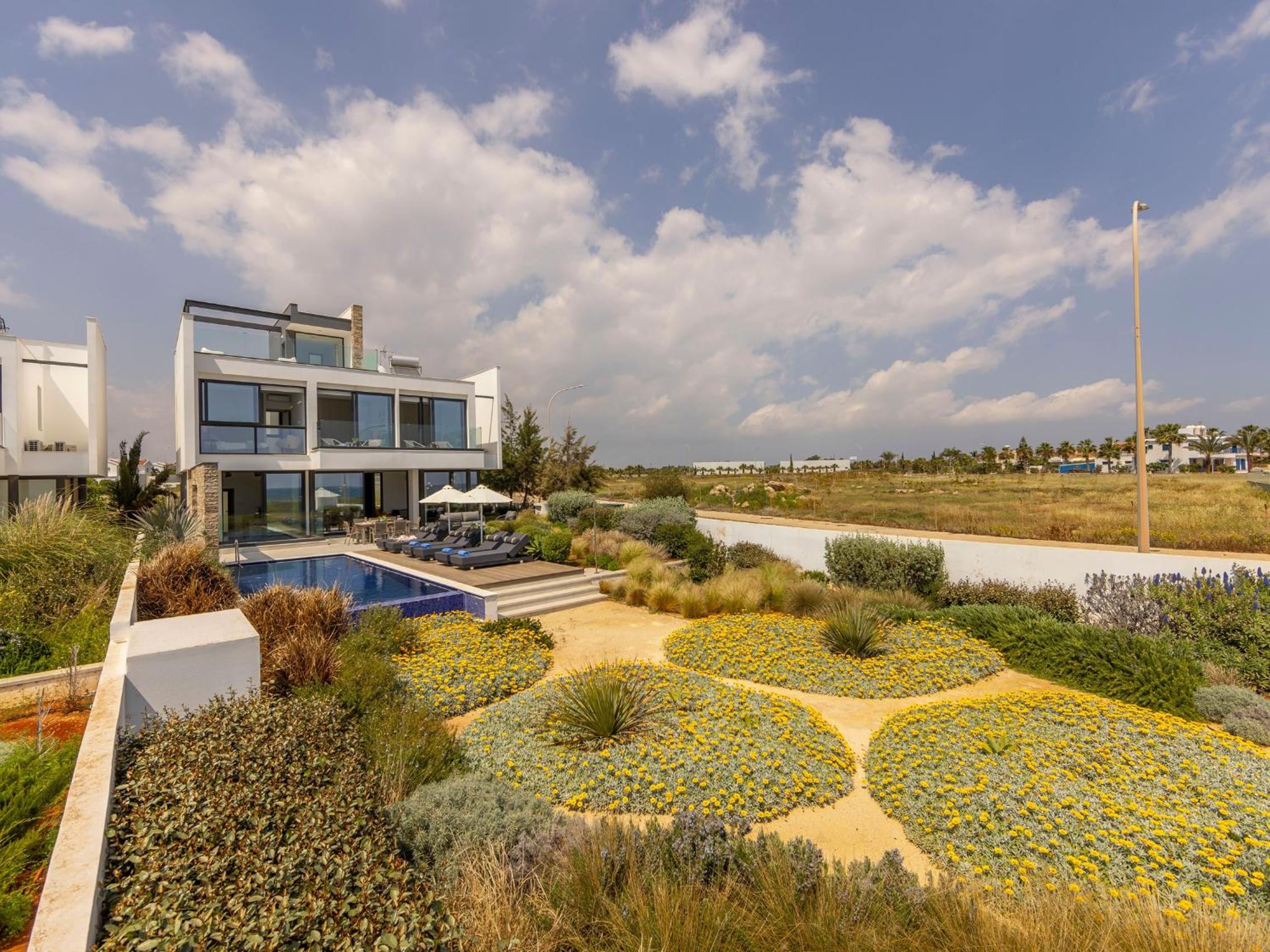 Villa Pliades