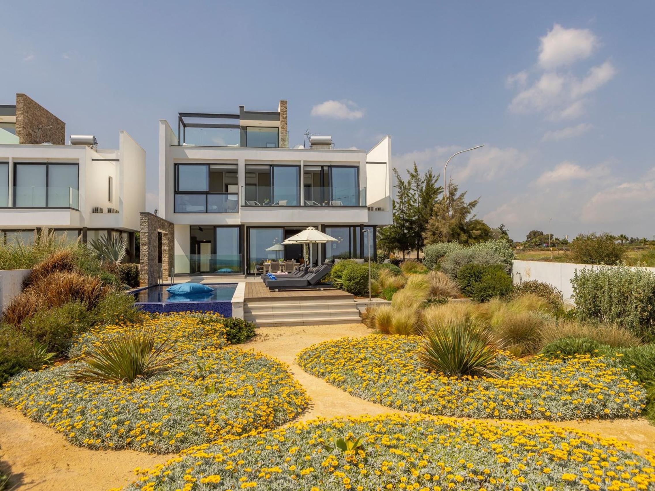 Villa Pliades