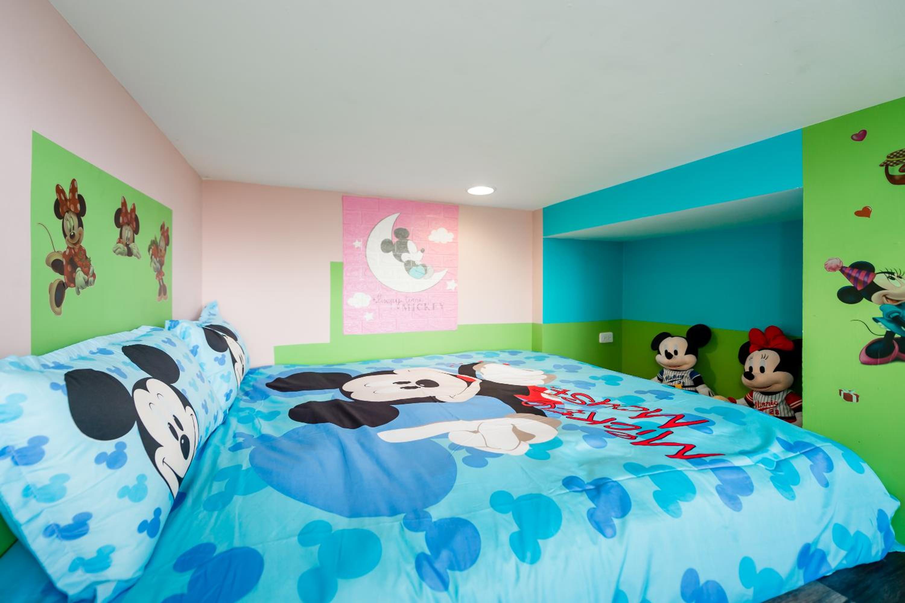 Photo 8