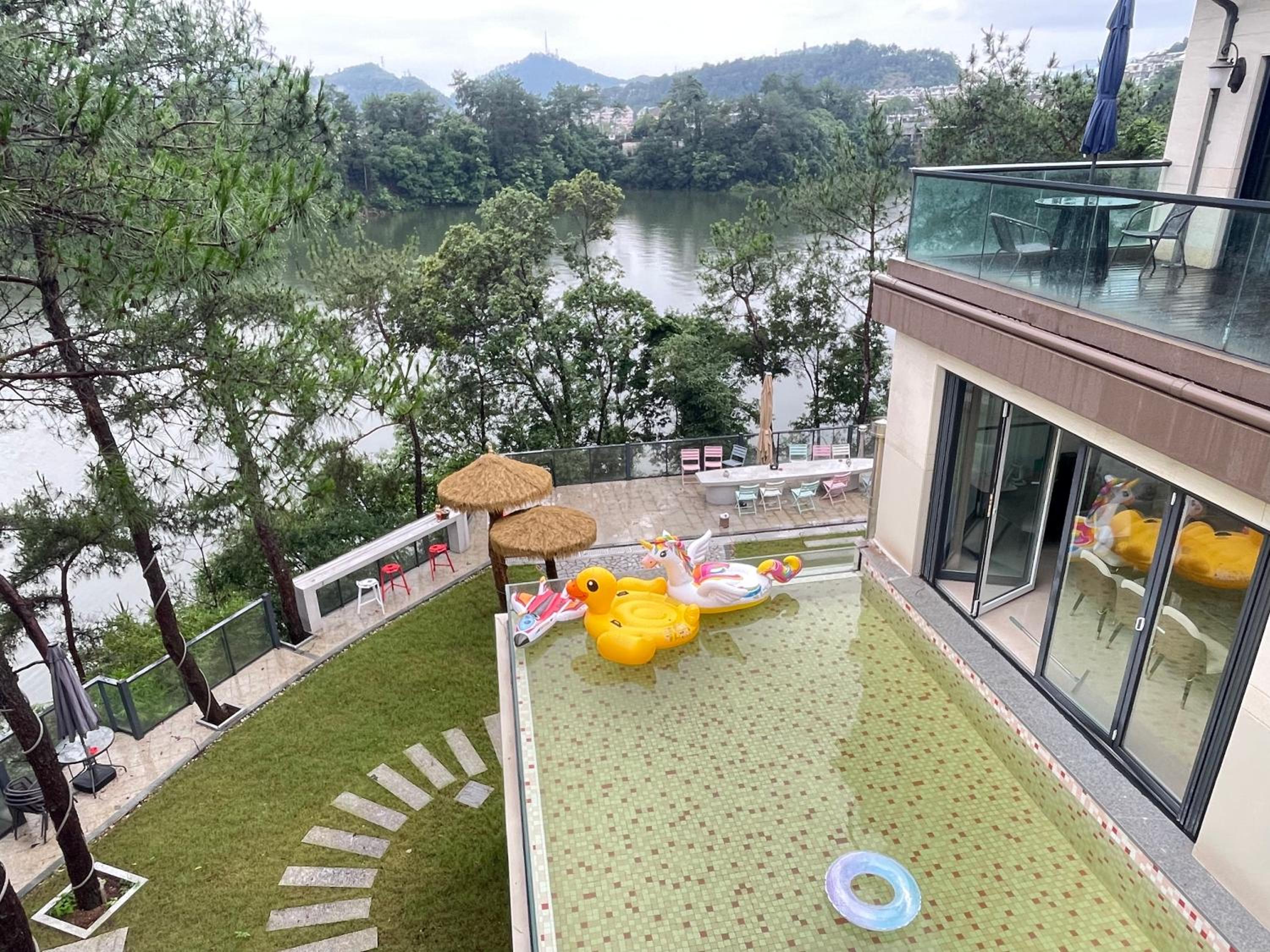 Villa Party Private Yacht Film Base - Dokdo House