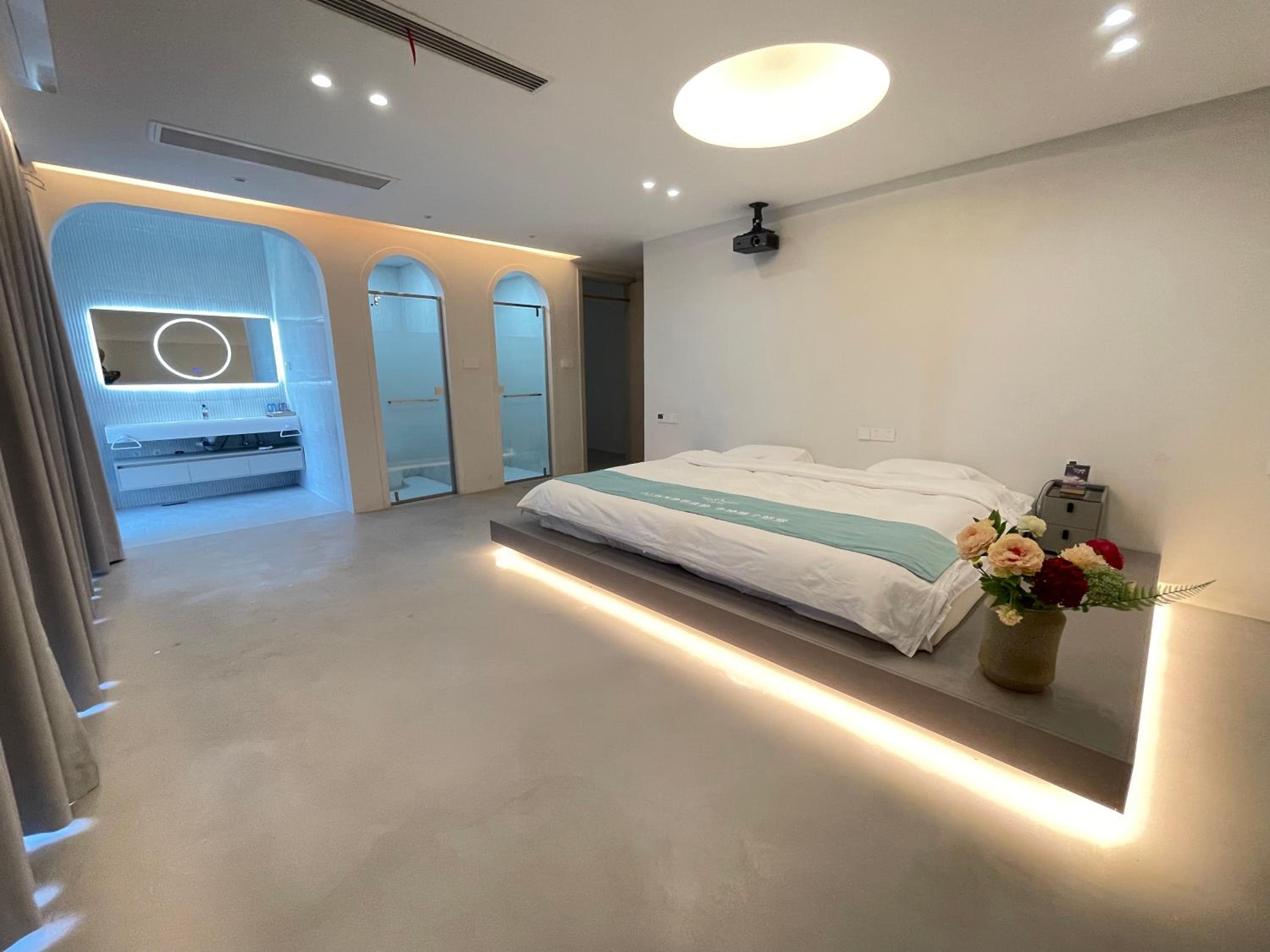 Villa Party Private Yacht Film Base - Dokdo House