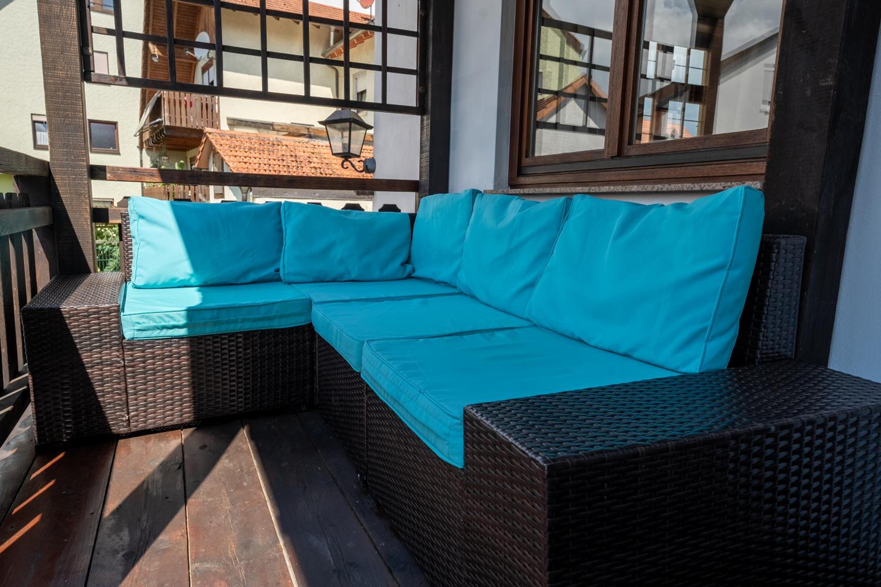Design-Fachwerk-Suite - Balkon-Parkplatz-Therme