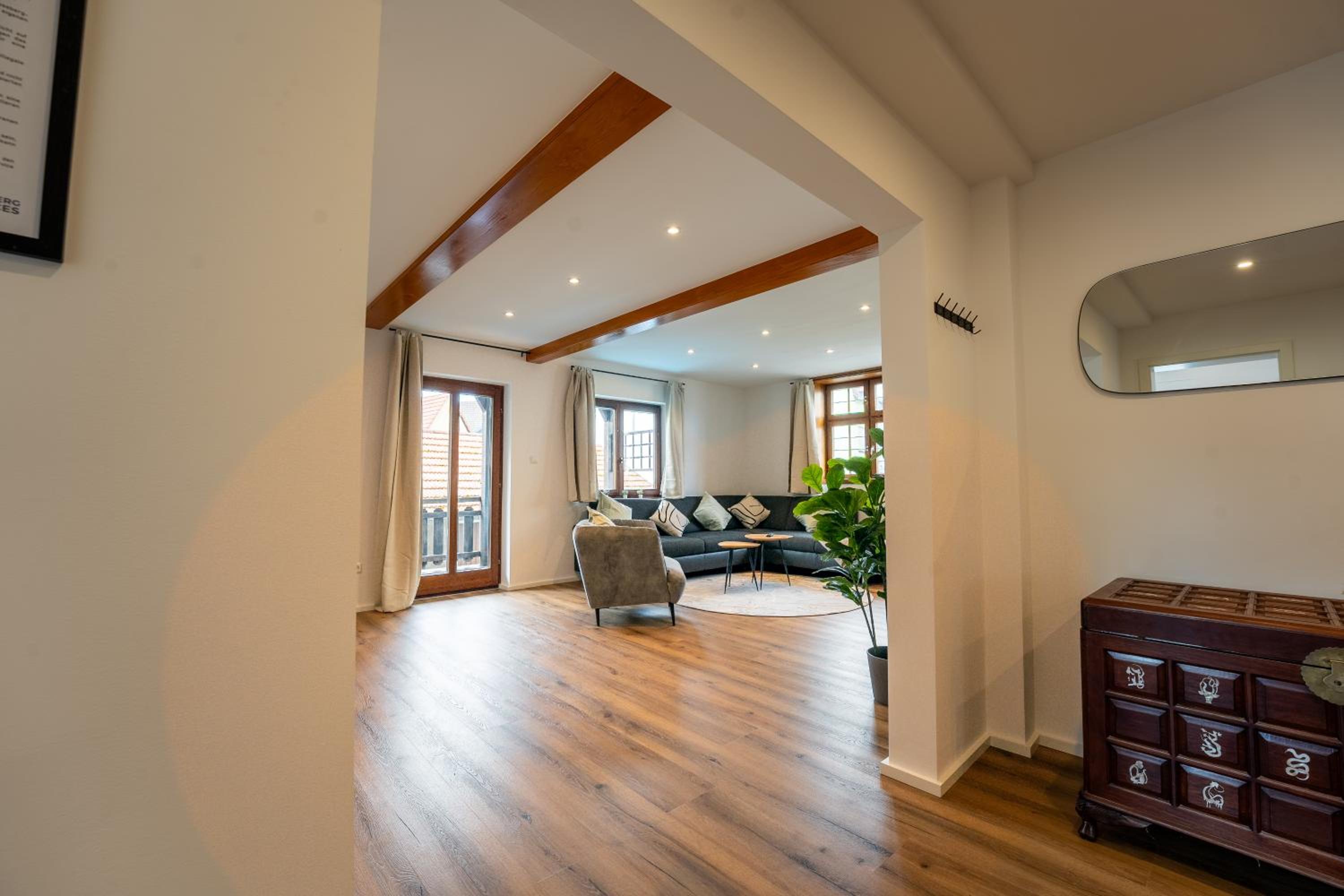Design-Fachwerk-Suite - Balkon-Parkplatz-Therme