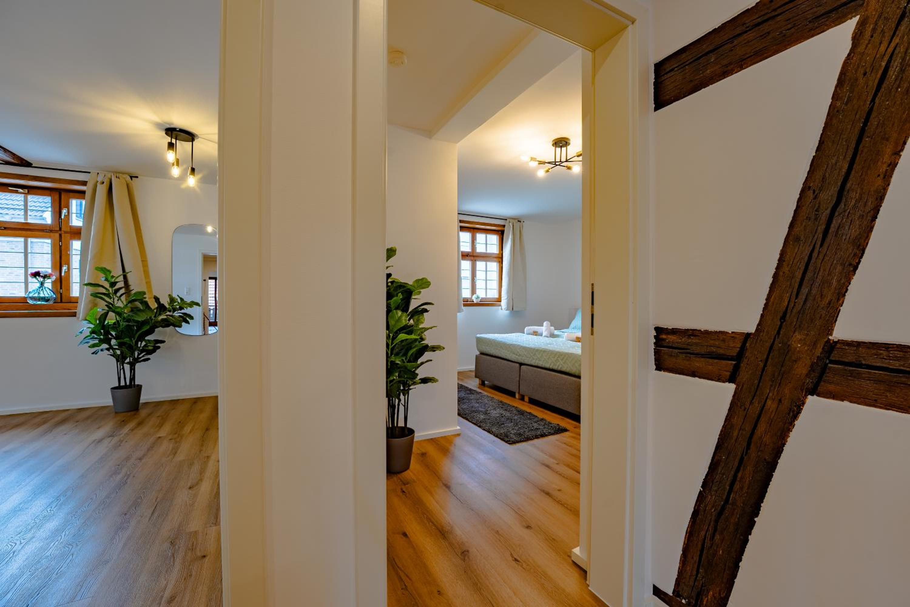 Design-Fachwerk-Suite - Balkon-Parkplatz-Therme