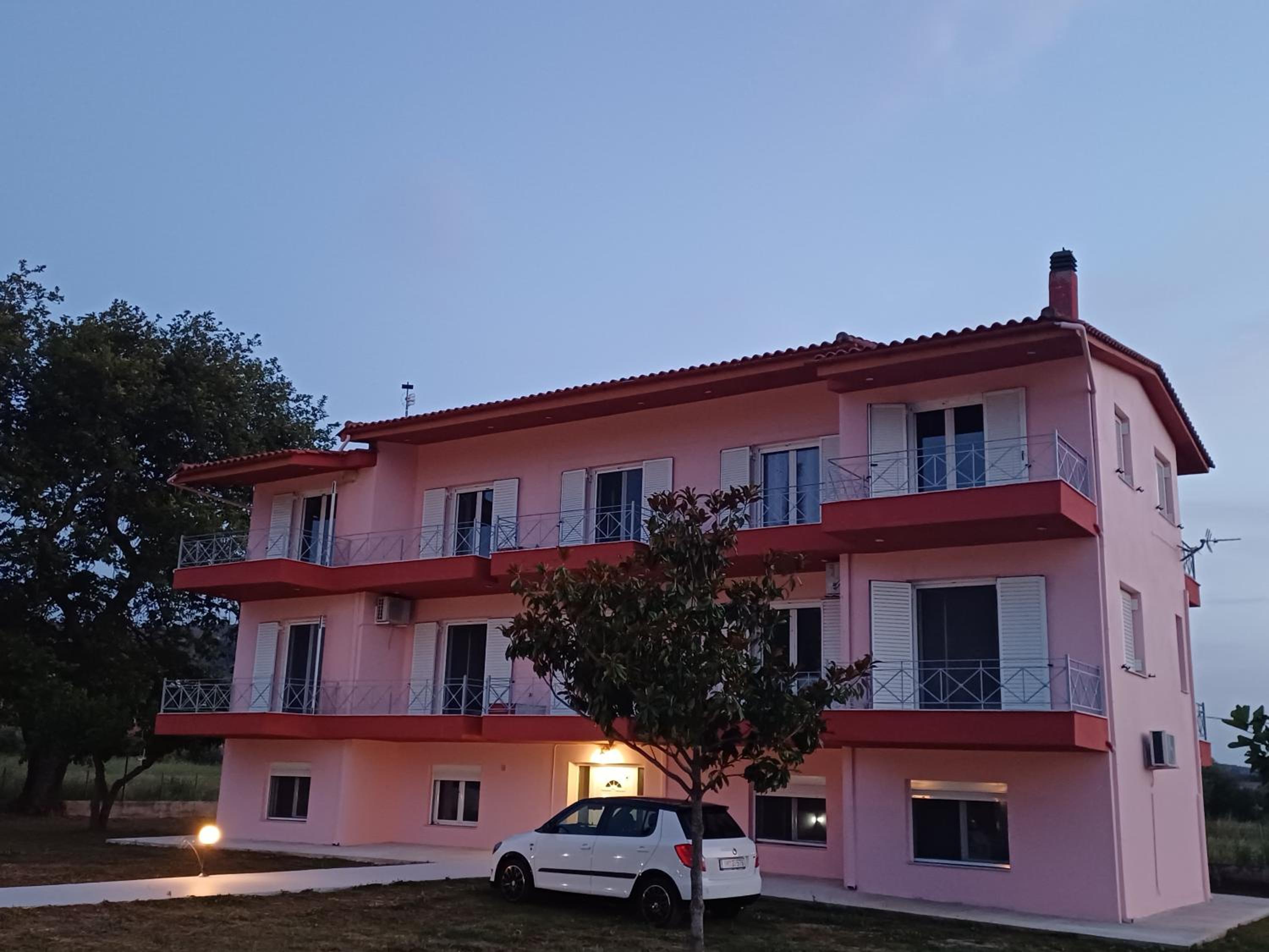 Pefki Apartment 1