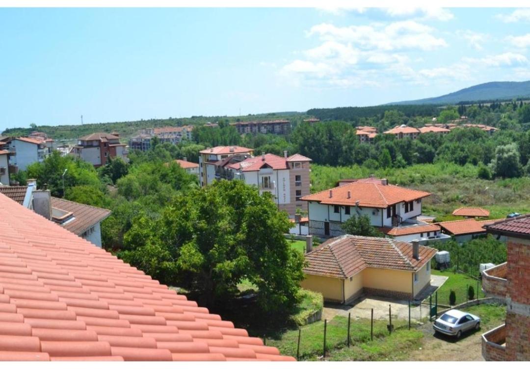 Апартаменти Кастро/Castro Apartments