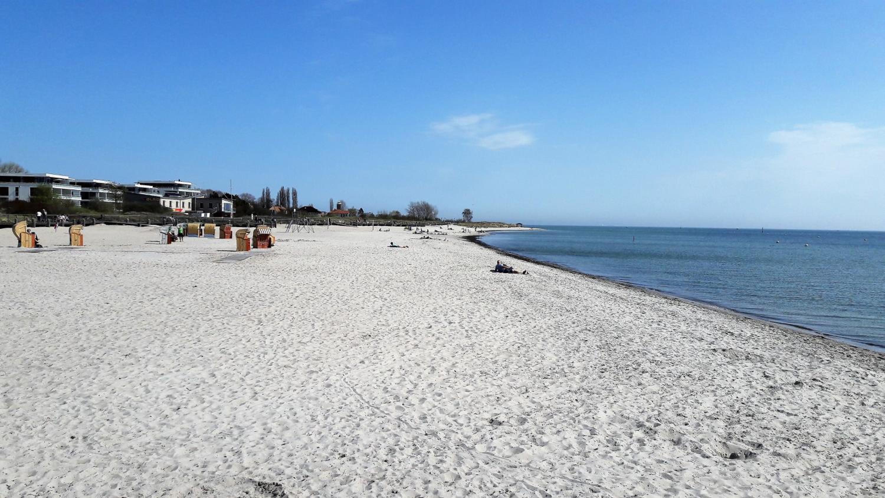 Fewo Muschelgetuschel im Prinz Hamlet - Pool und direkte Strandlage