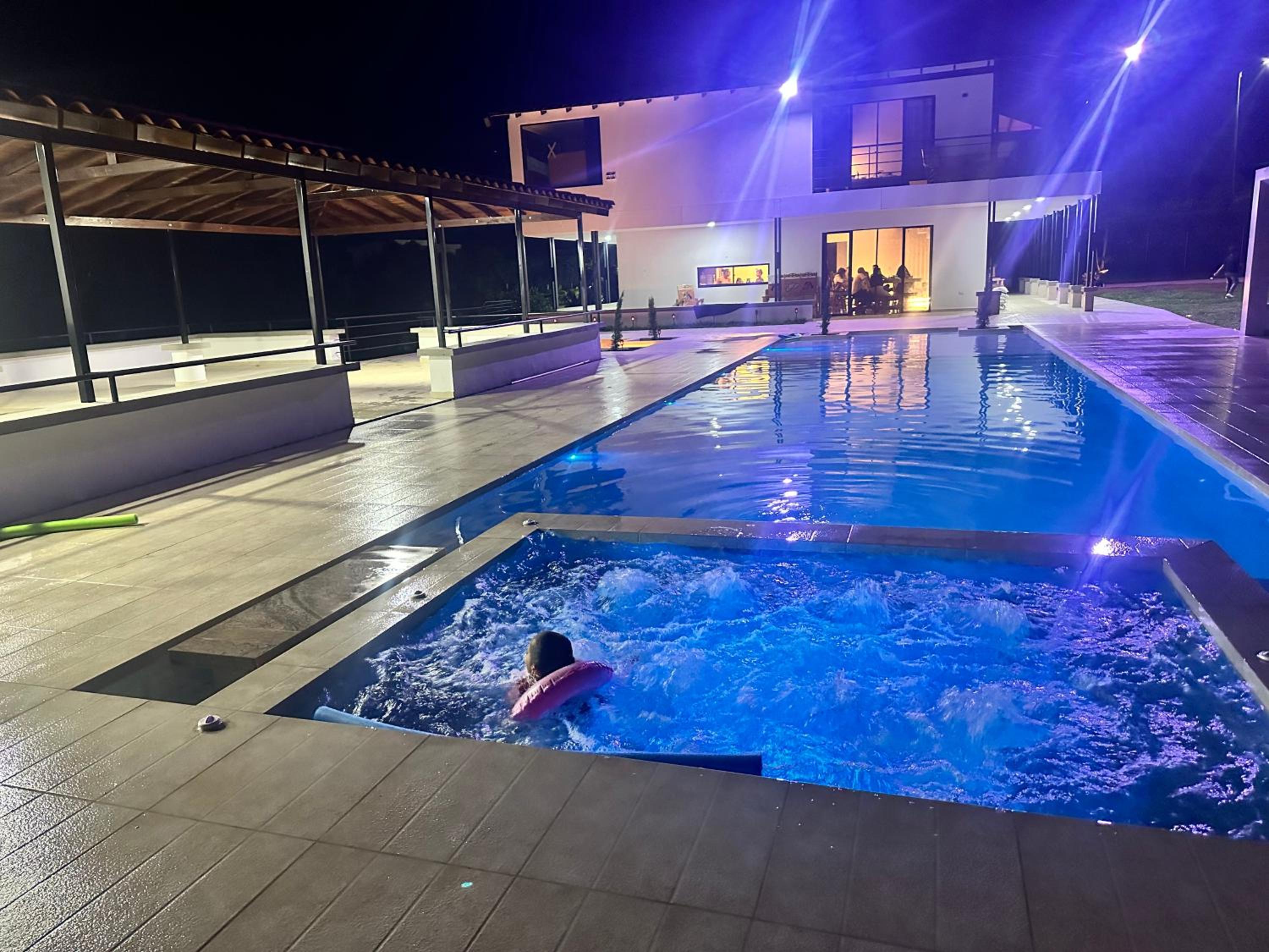 Villa AlCon, 1st Floor Only - 1er Piso solamente