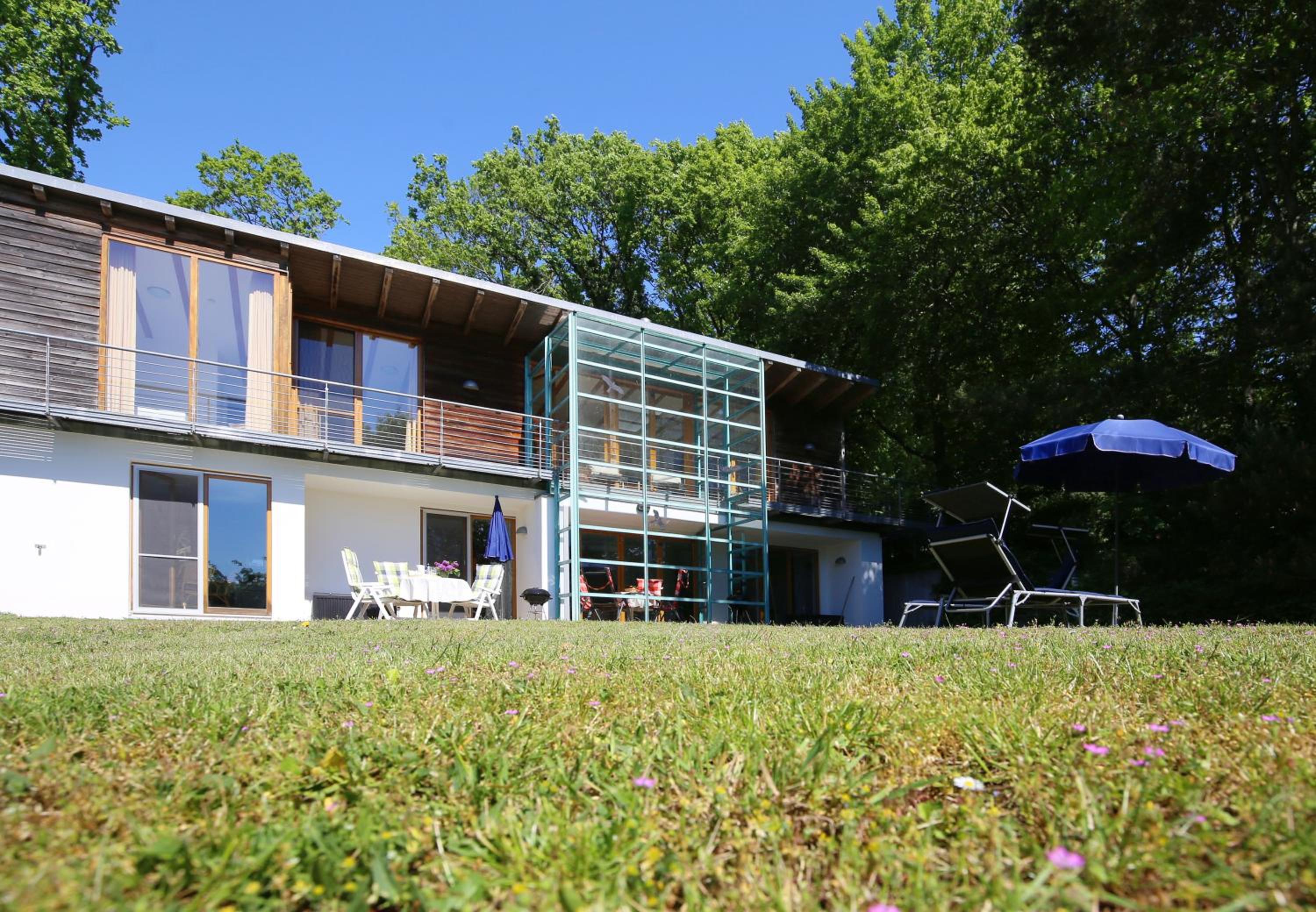 Villa Tannenweg view 2