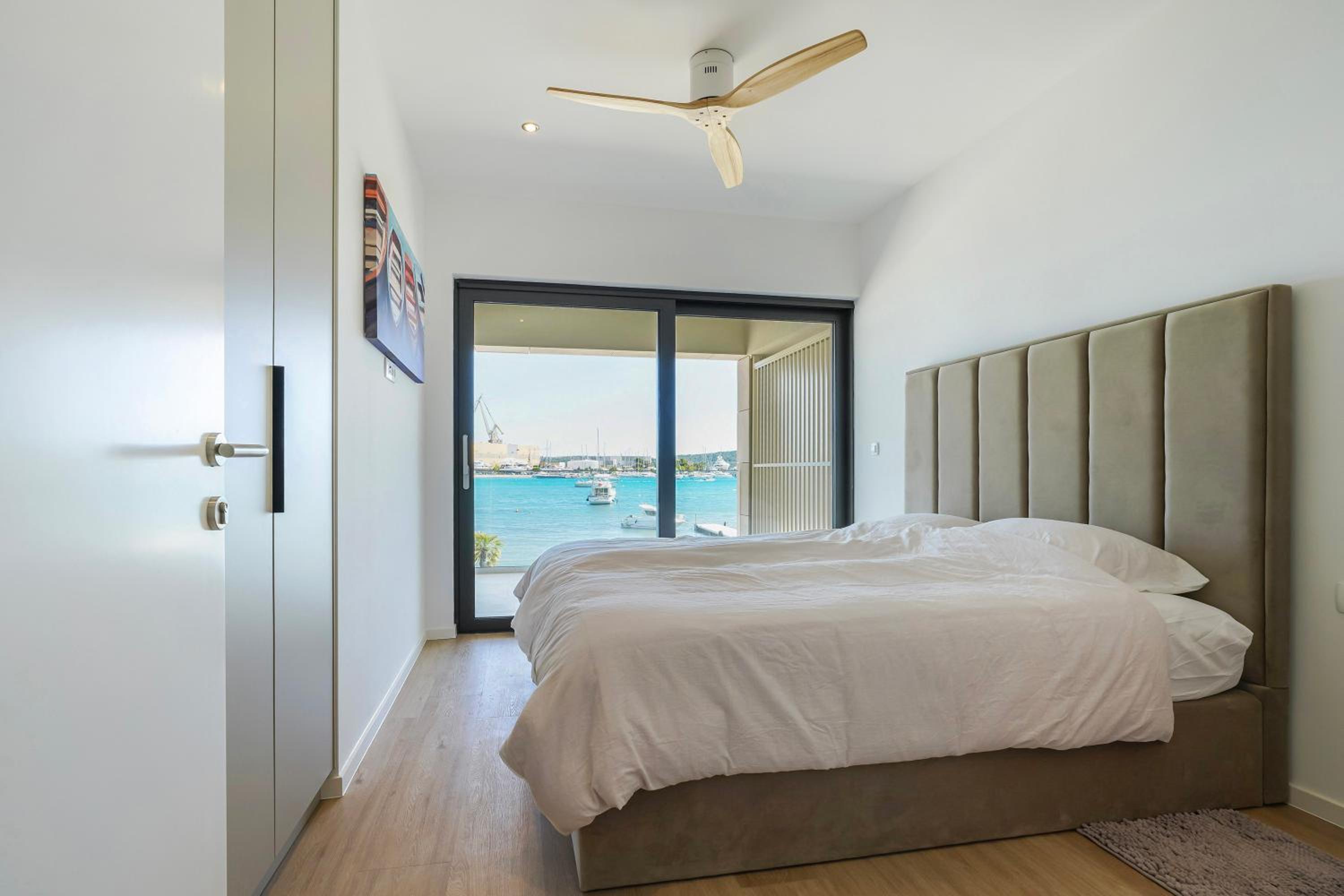 Photo 107