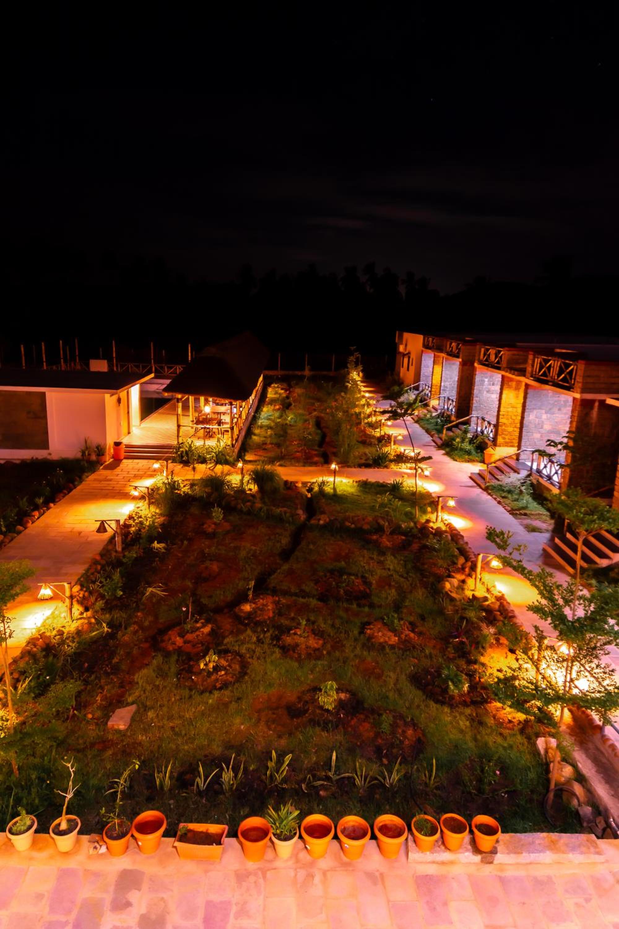 HAMPI DELMONT RESORT