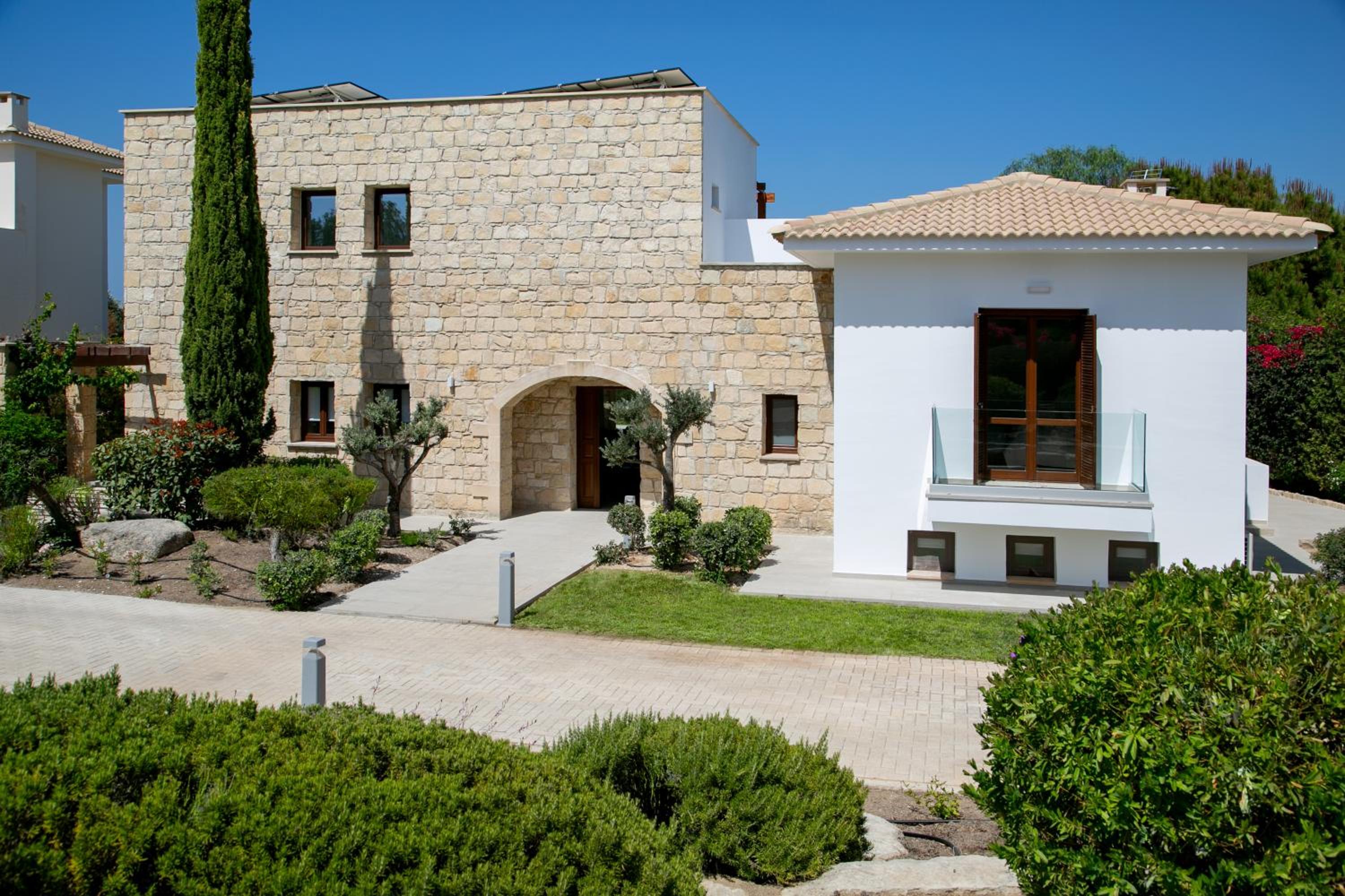 Aphrodite Hills Rentals - Superior Villas view 3