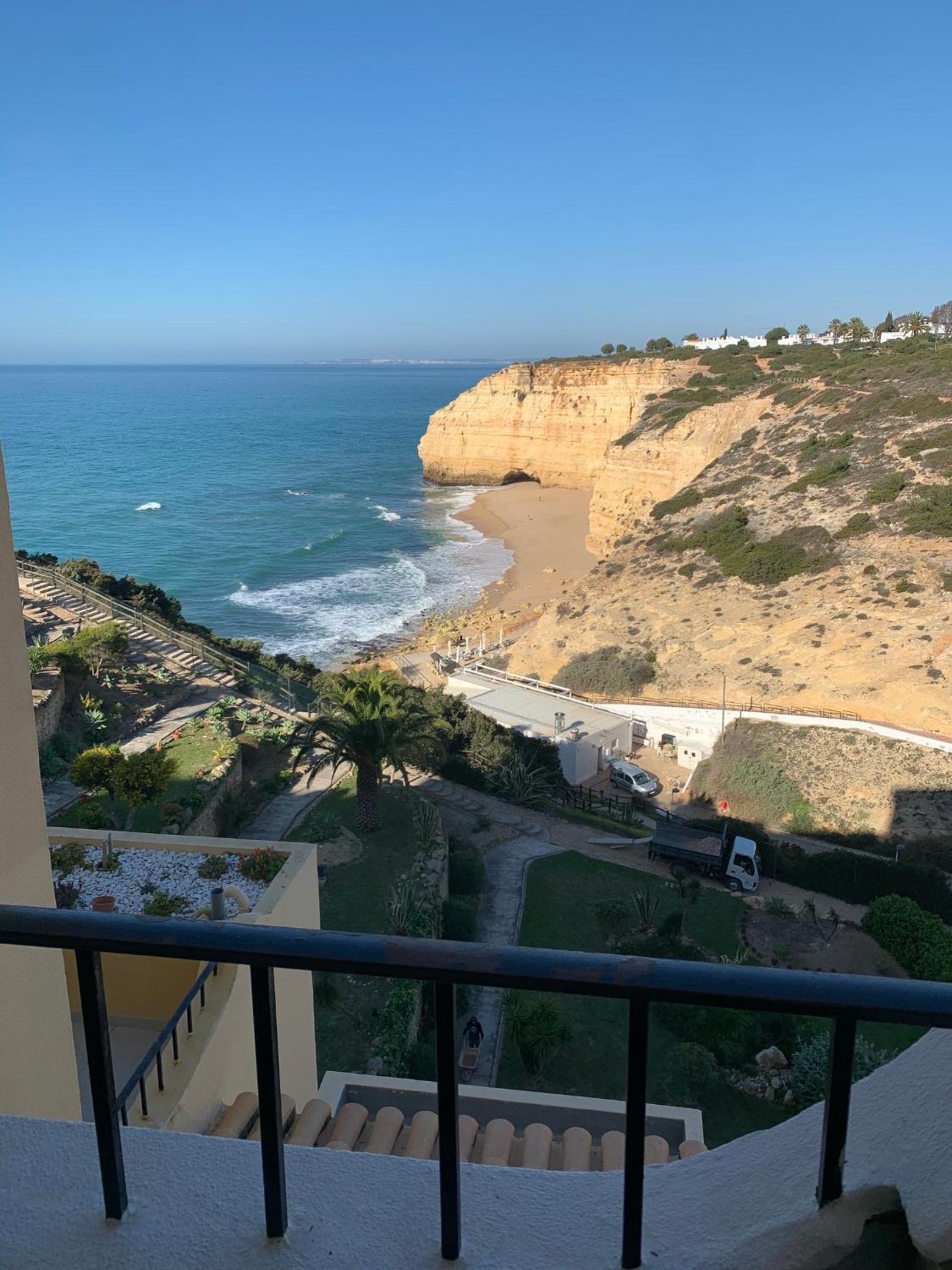 Charming Apartment in Carvoeiro with Sea View 40 sqm view 3