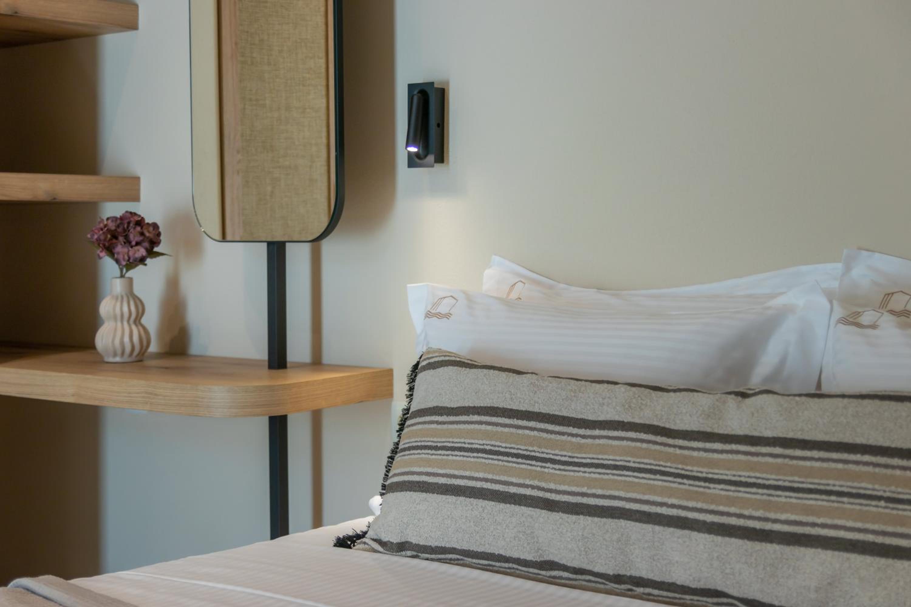 Ntinas Seaside Suites