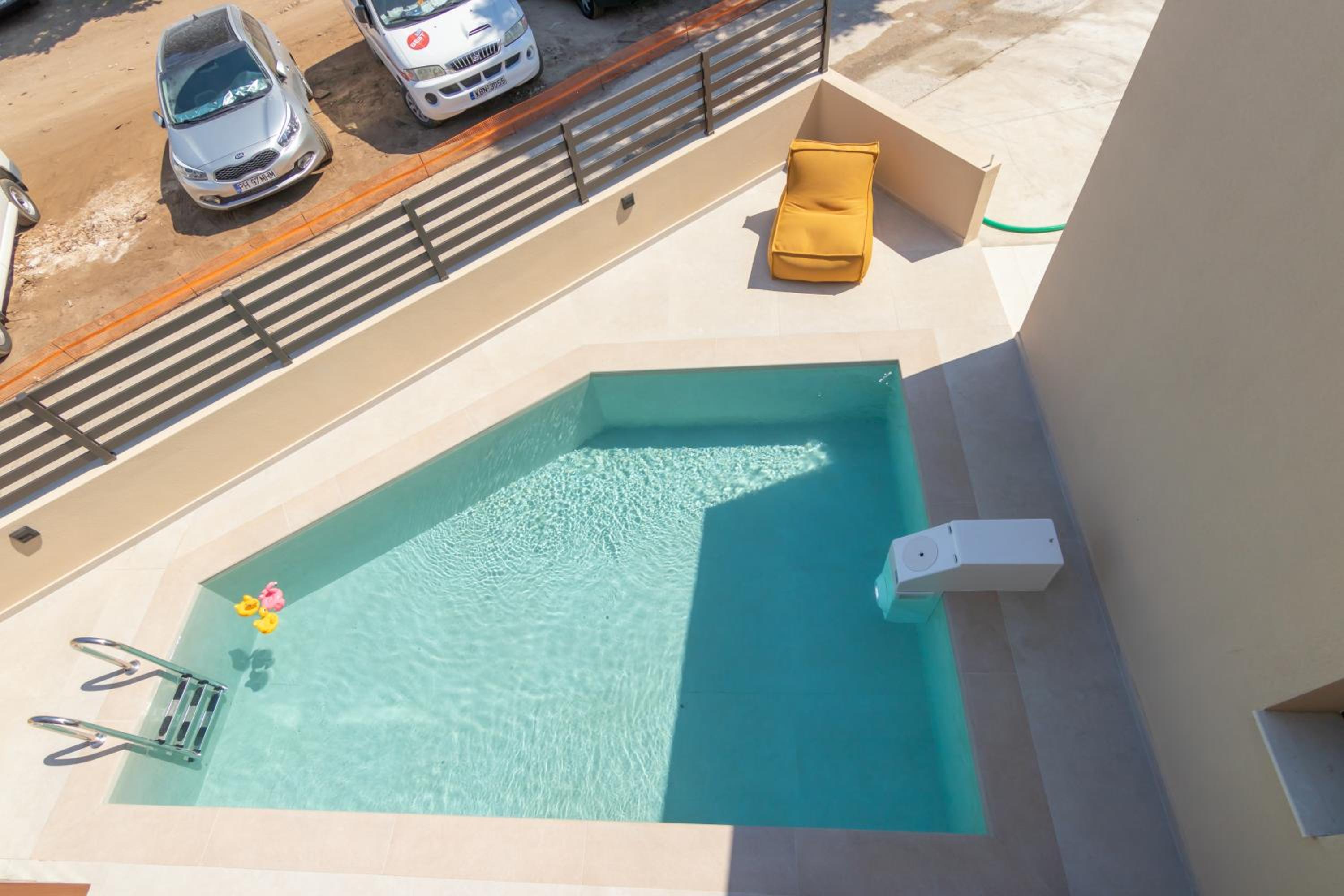 Ntinas Seaside Suites