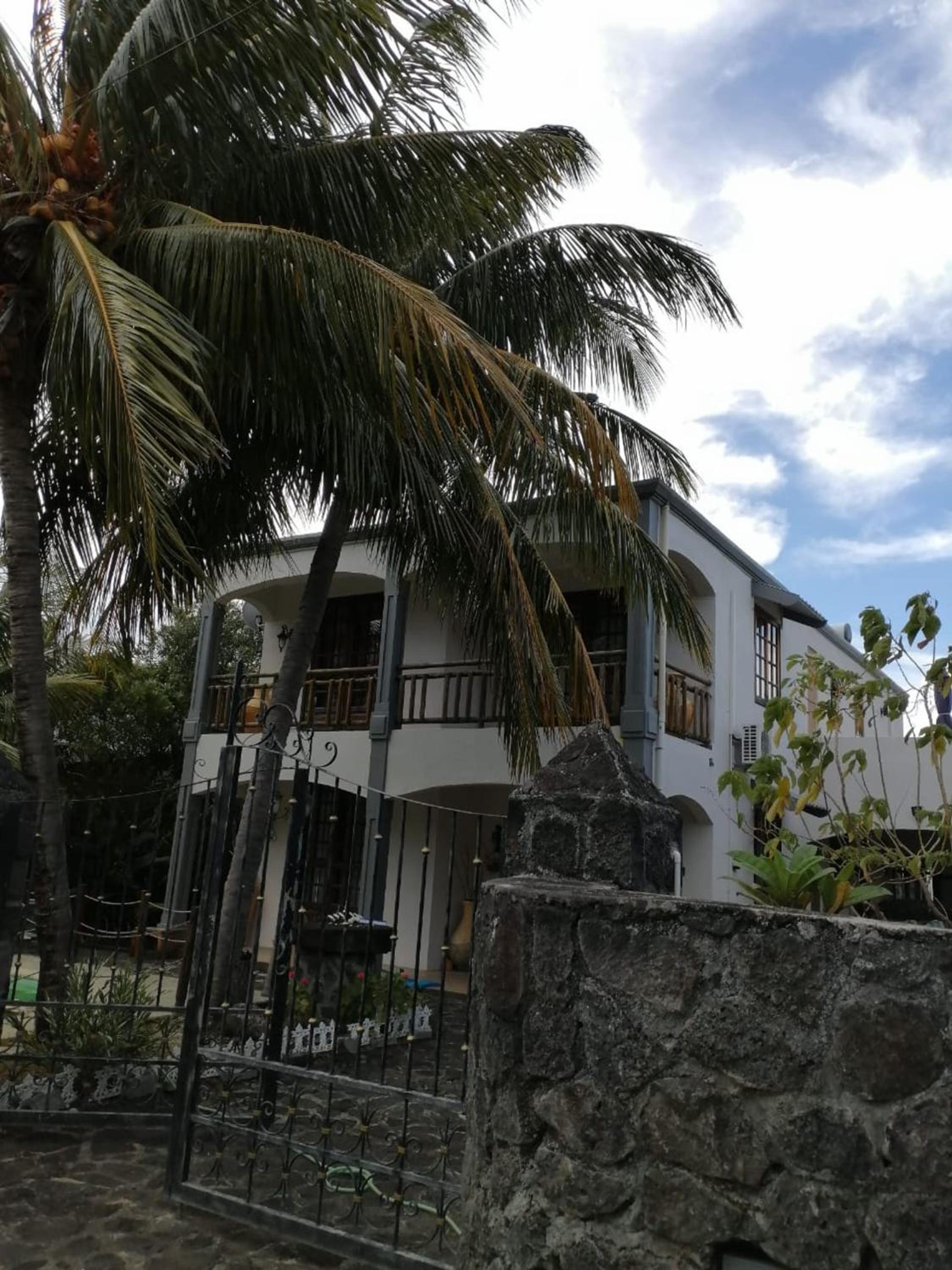 Welcoming villa with sea, mountain, and garden views