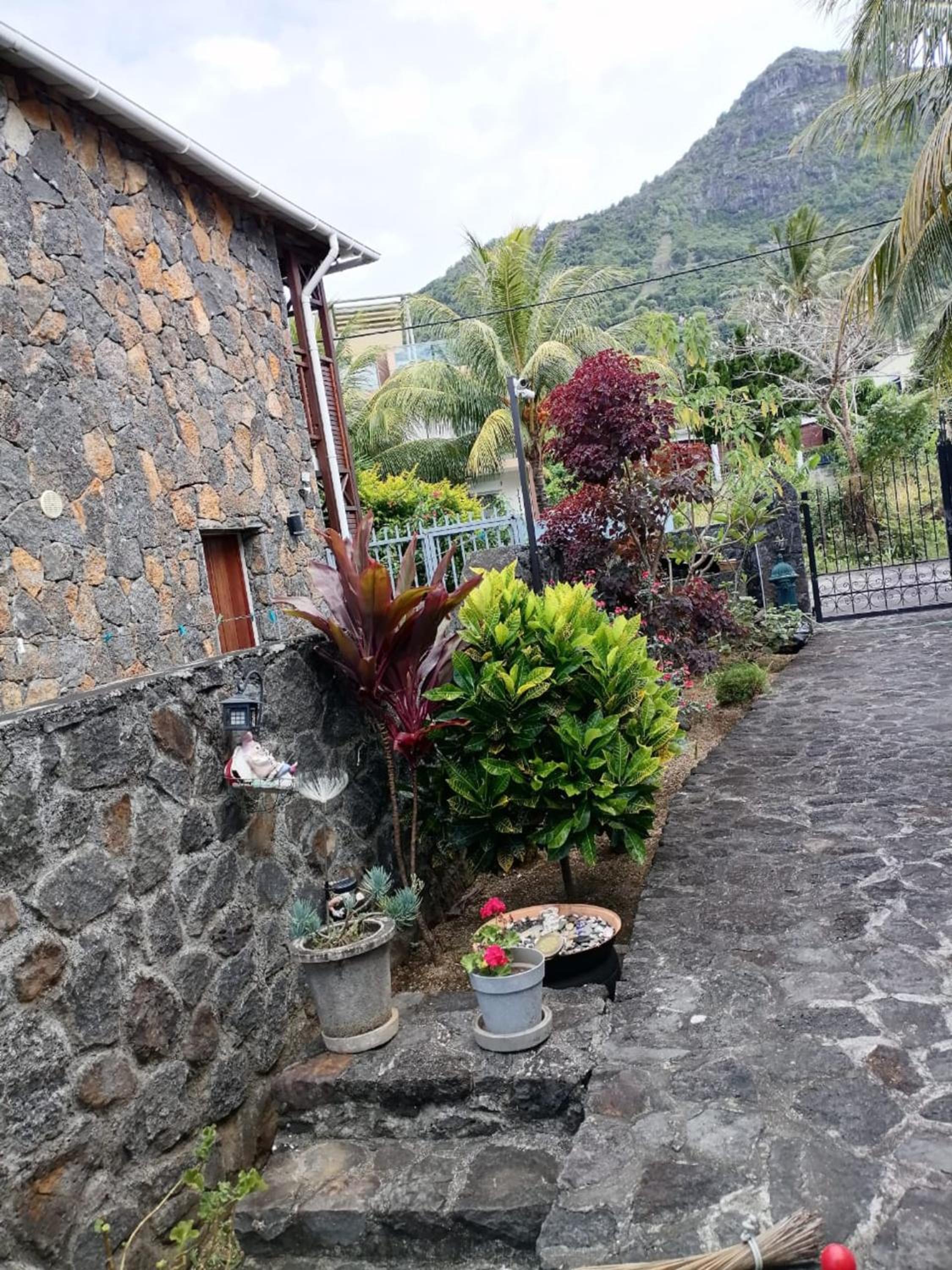 Welcoming villa with sea, mountain, and garden views