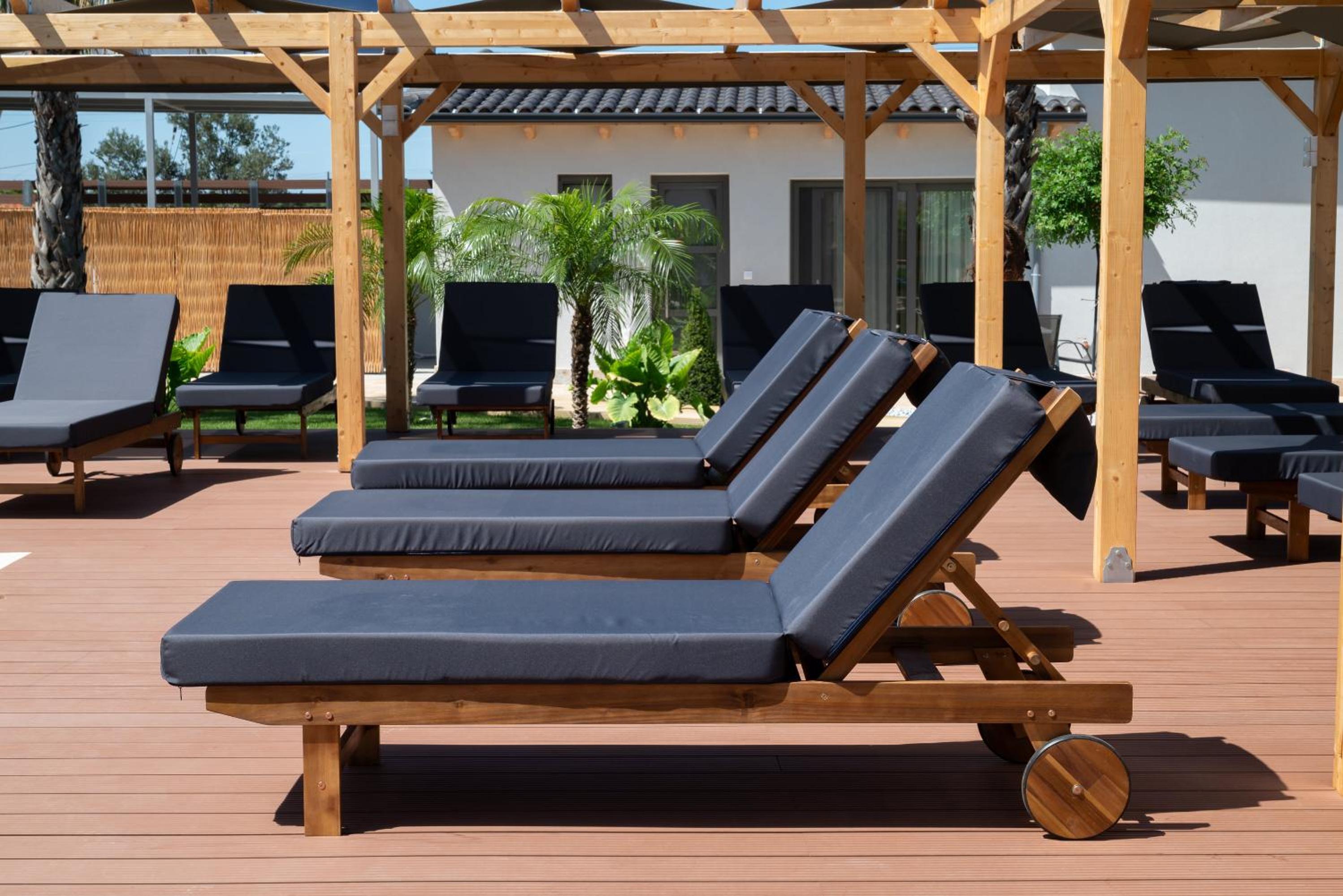 Paradise Apartments Artemida