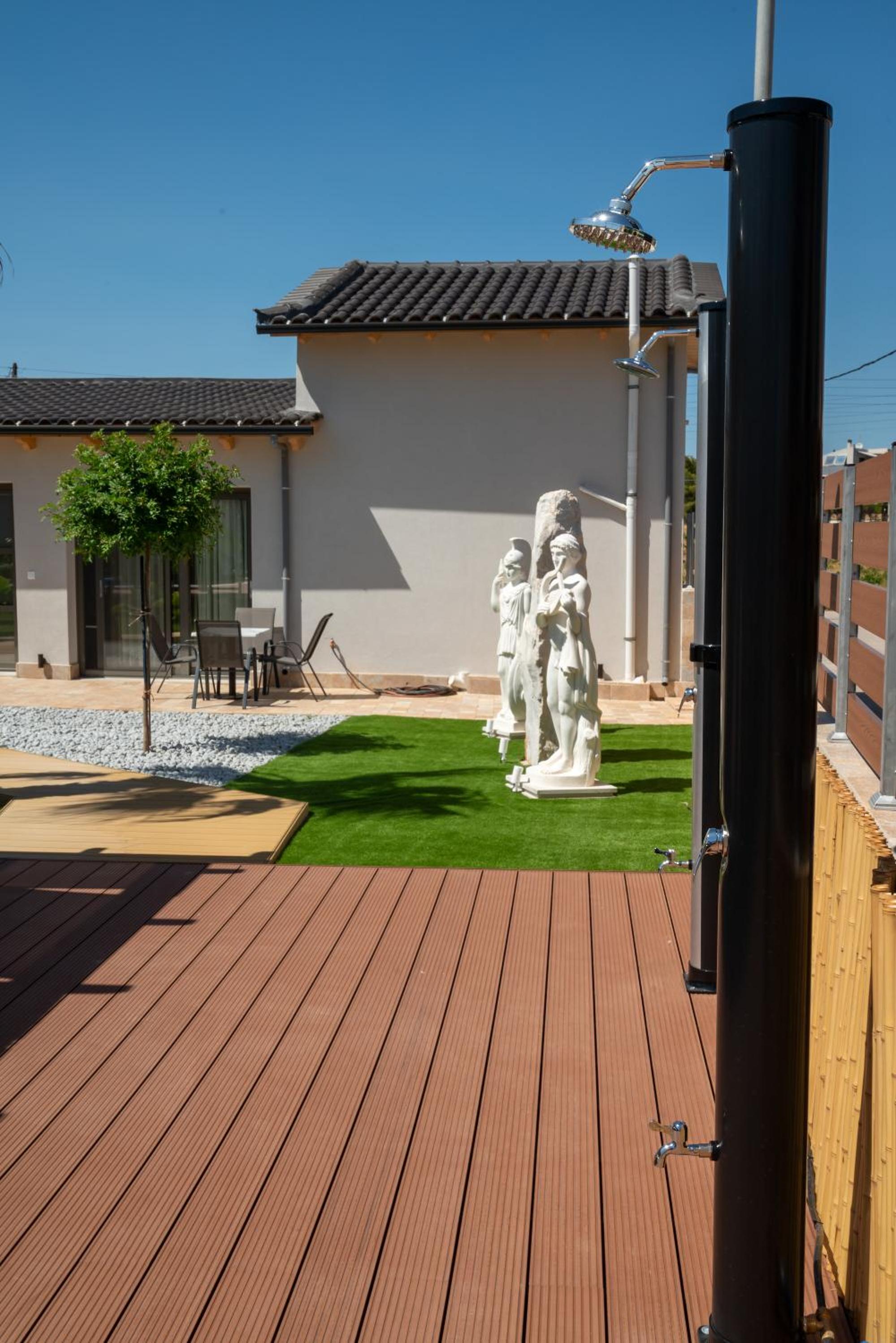 Paradise Apartments Artemida