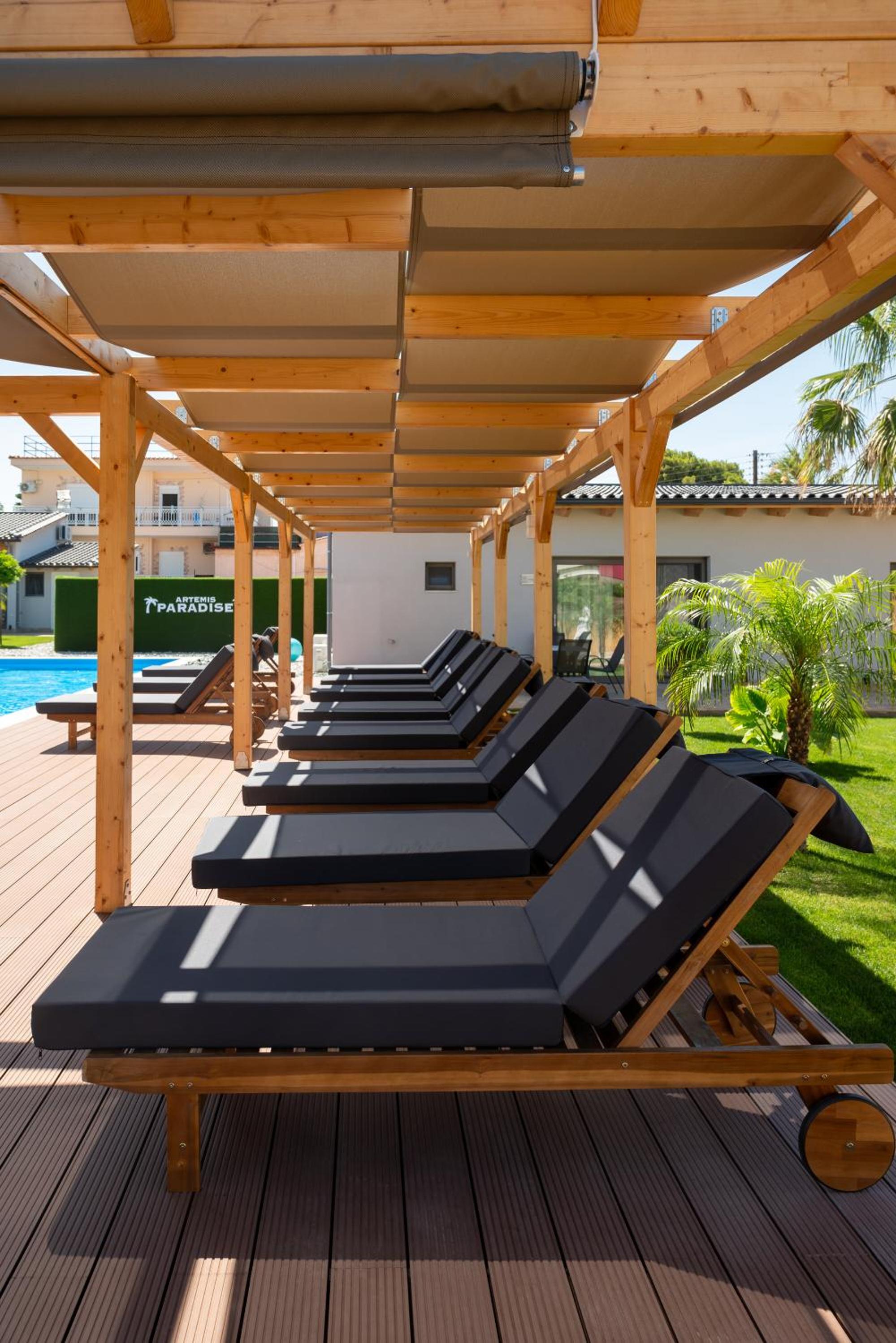 Paradise Apartments Artemida