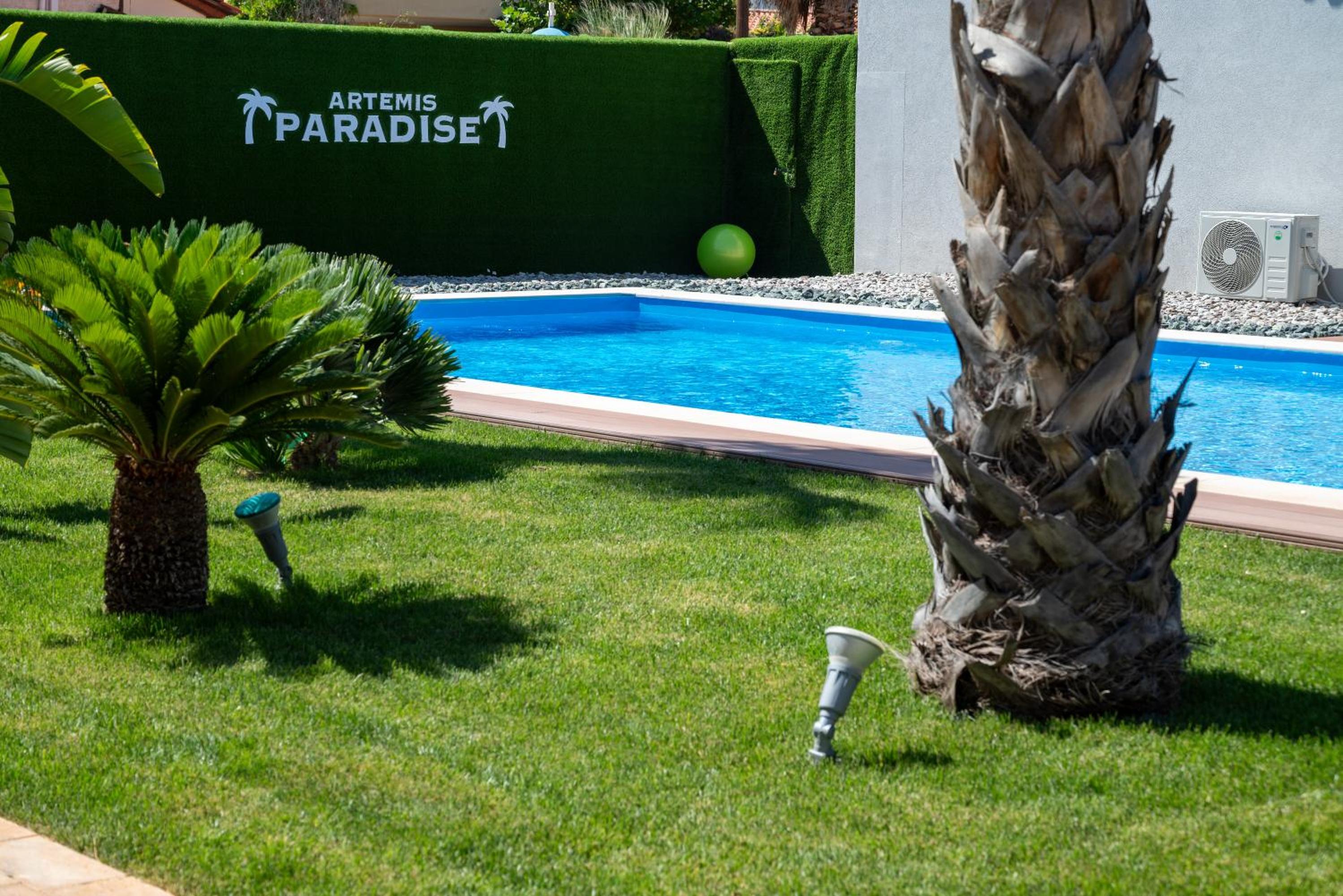 Paradise Apartments Artemida