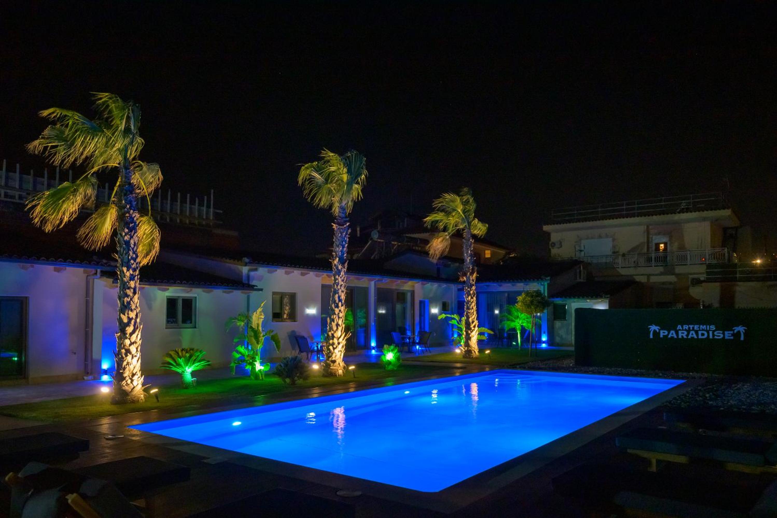 Paradise Apartments Artemida
