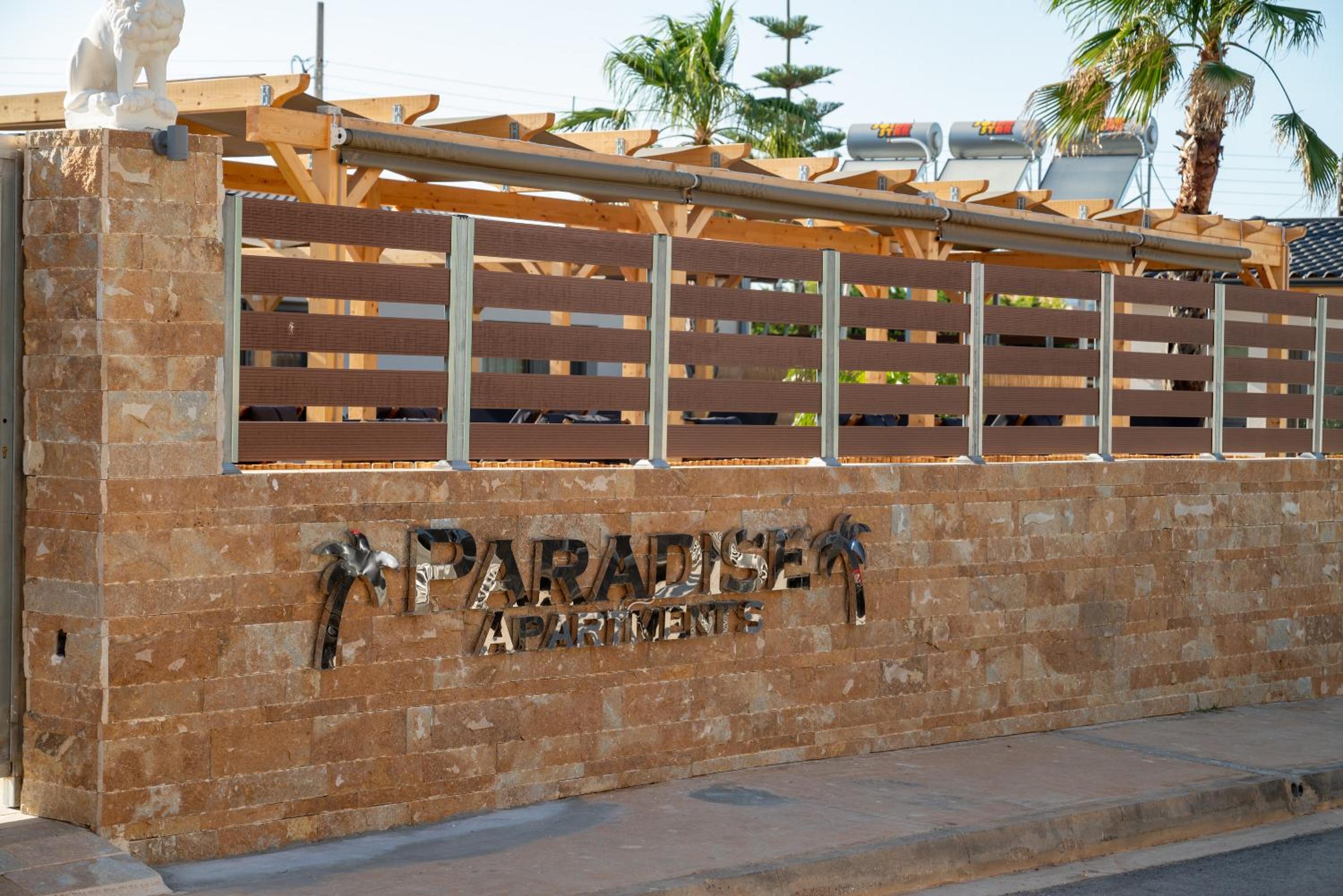 Paradise Apartments Artemida