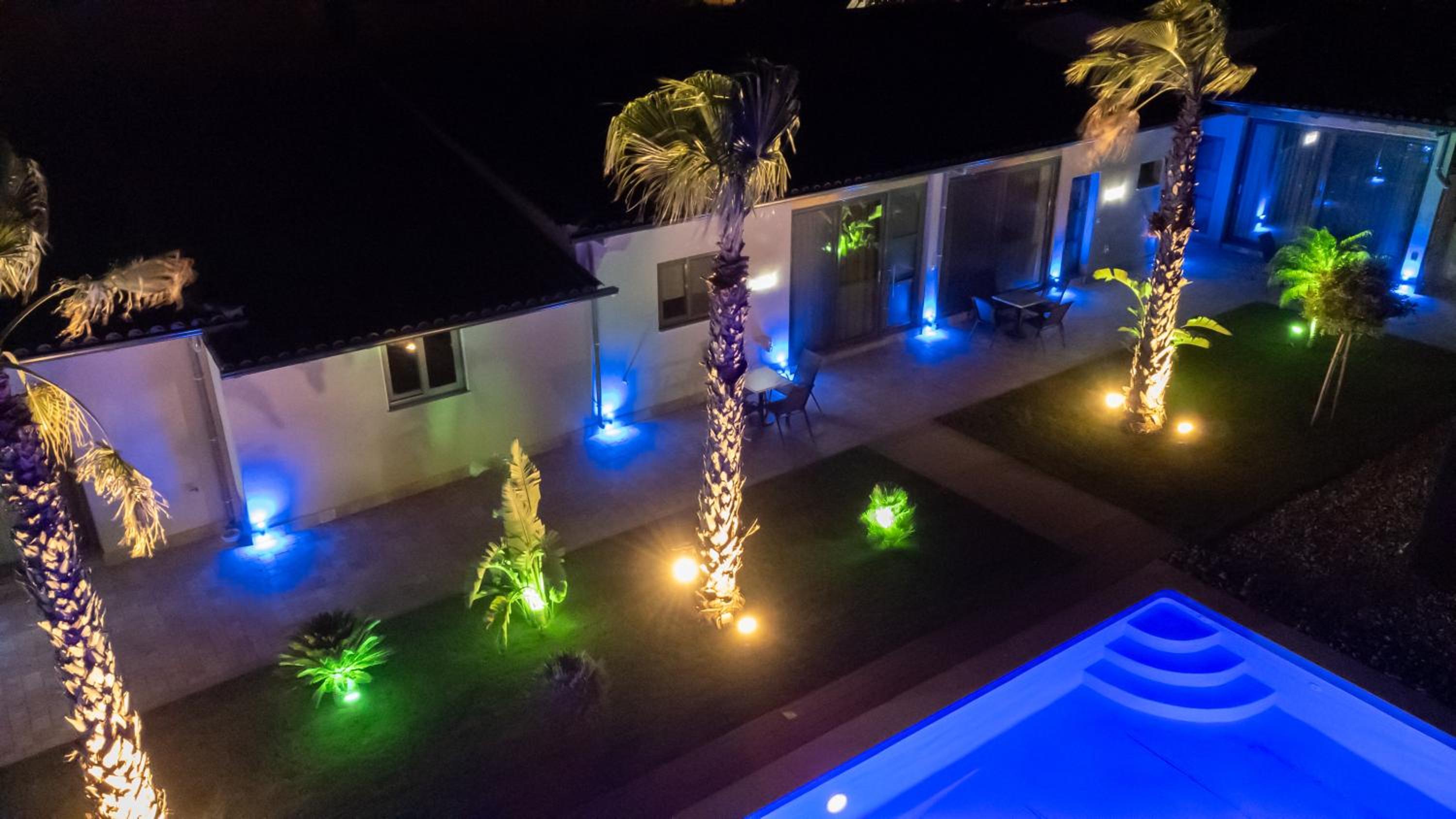 Paradise Apartments Artemida