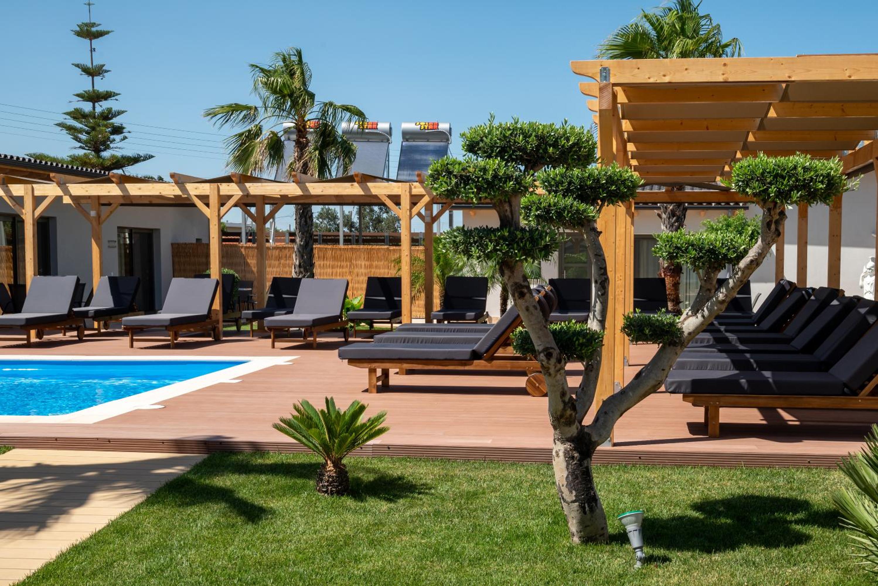 Paradise Apartments Artemida