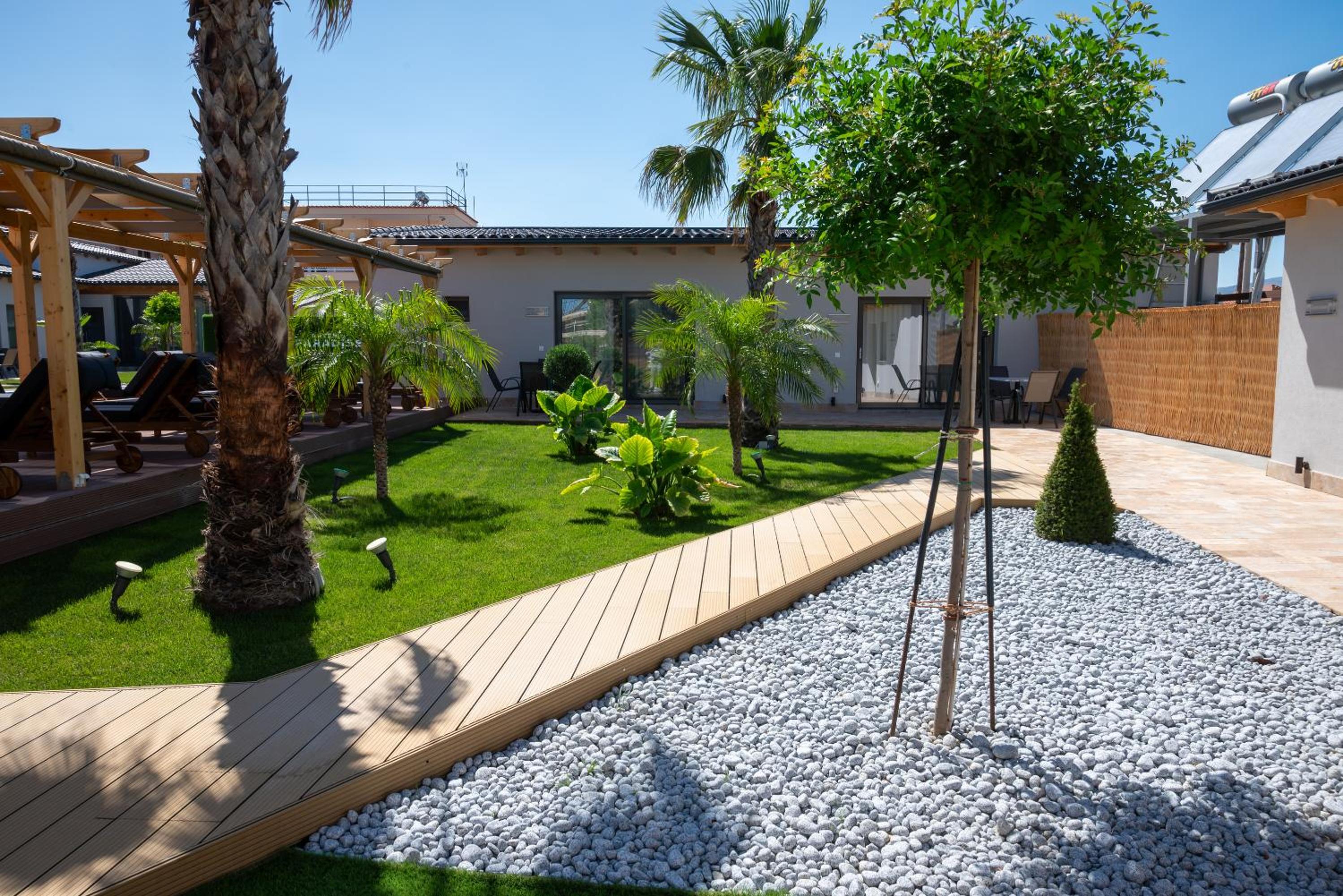 Paradise Apartments Artemida