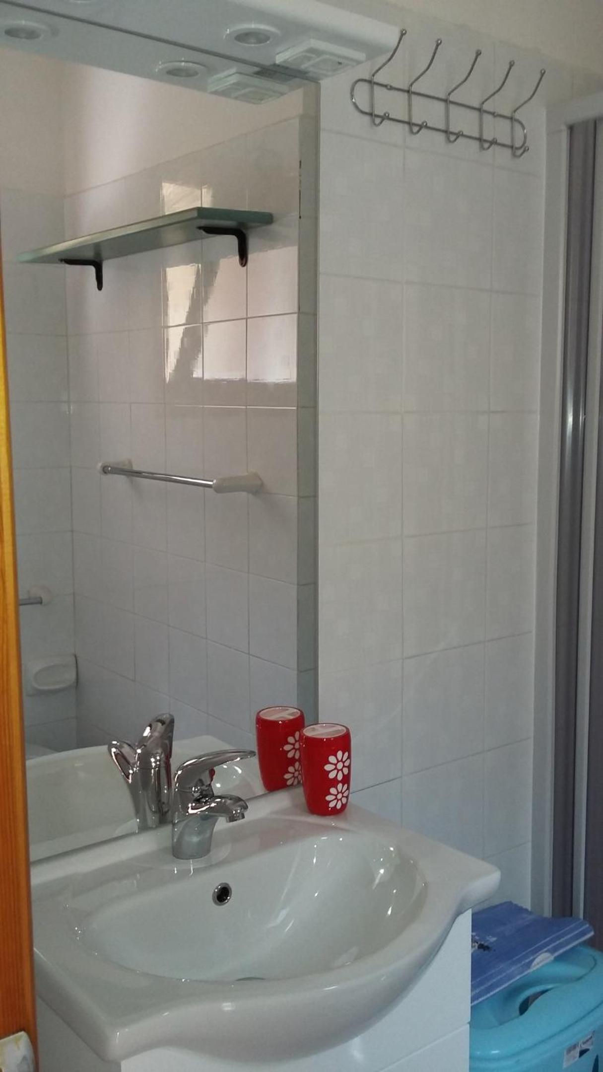Charming Studio in Sciacca / 40 sqm / Shared Pool en Sciacca — bathroom
