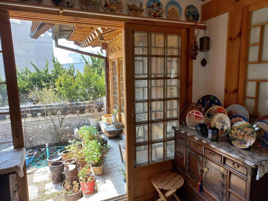 Hanok Isimje Stay view 3