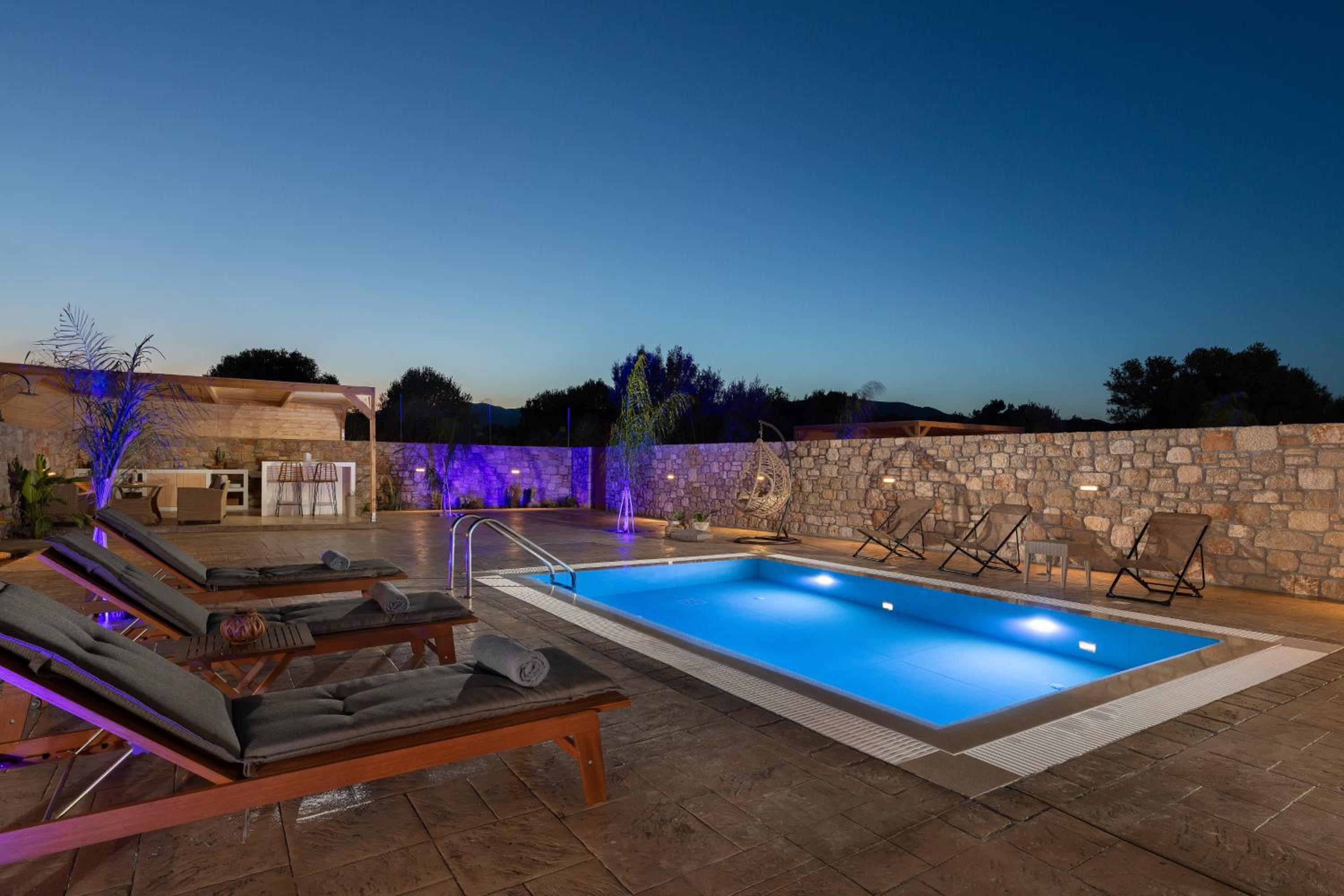 Amora Pool Villas photo 5